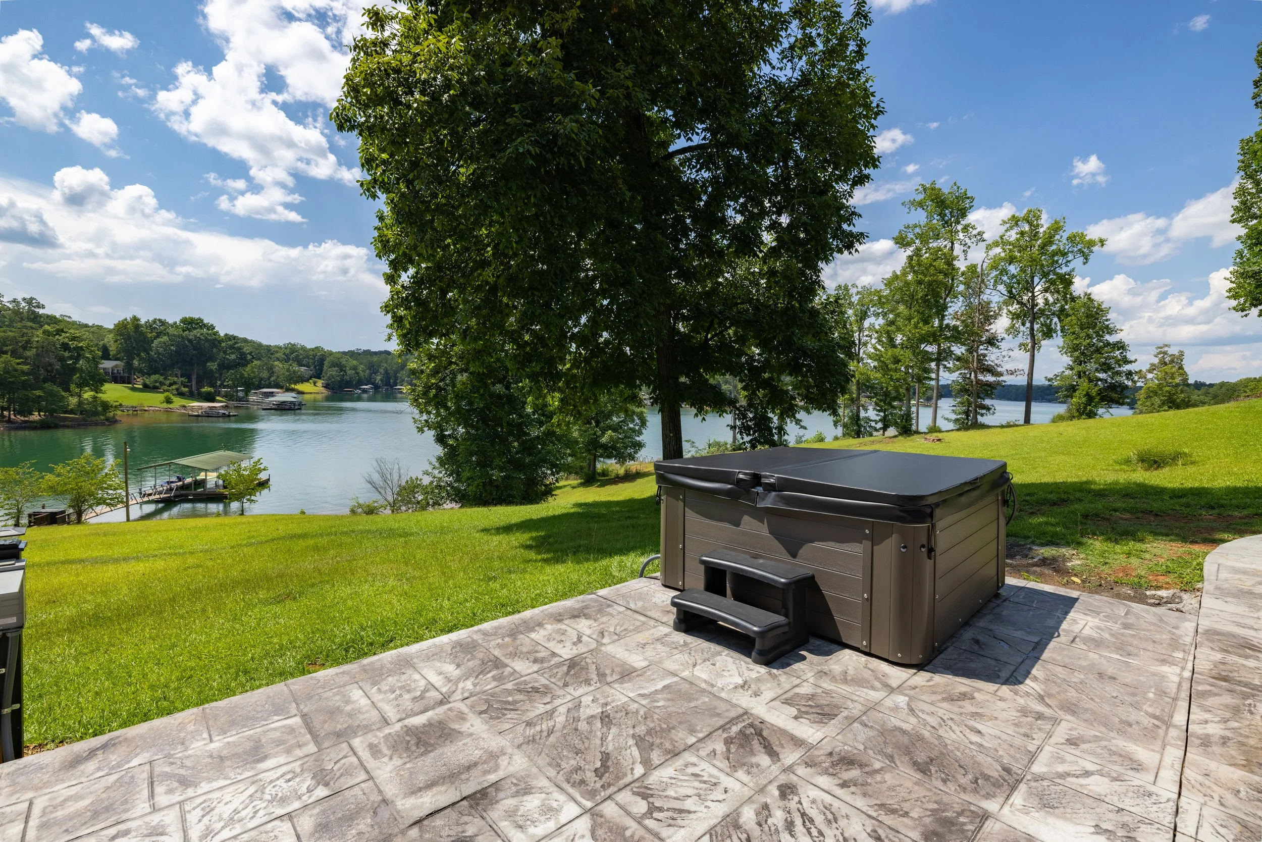 johnsonsproperty-1050.jpg