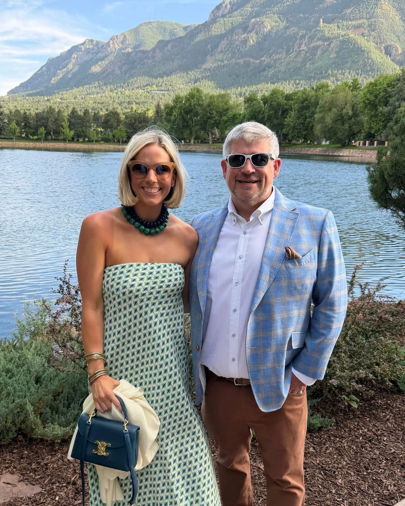 So thankful for a few days away with my love as his plus one at the beautiful @thebroadmoor this past week ⛰️ My first time in Colorado and it definitely won&rsquo;t be my last!! 

If you&rsquo;d like any outfit links, just comment SHOP and I&rsquo;l