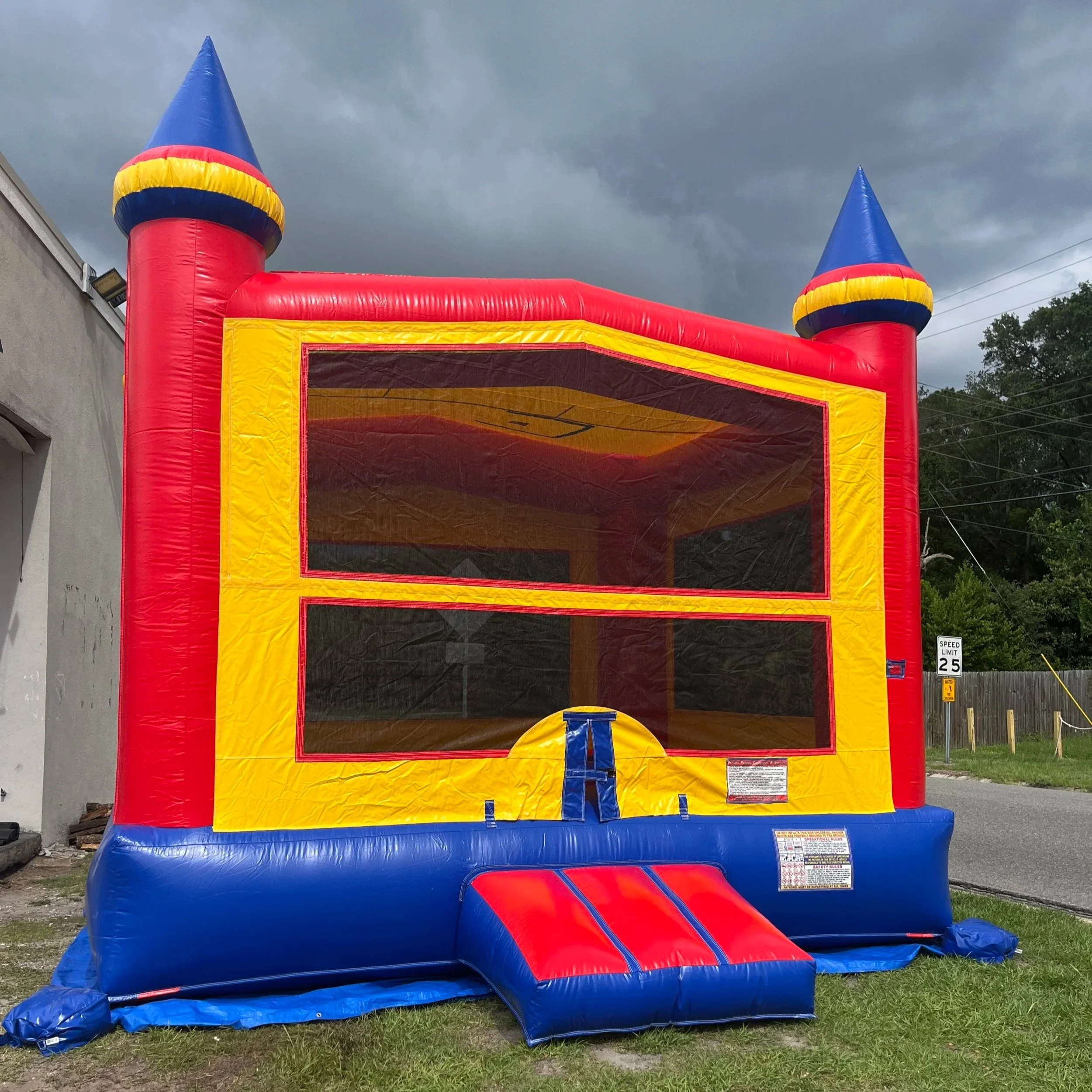 15 x 15 bounce house