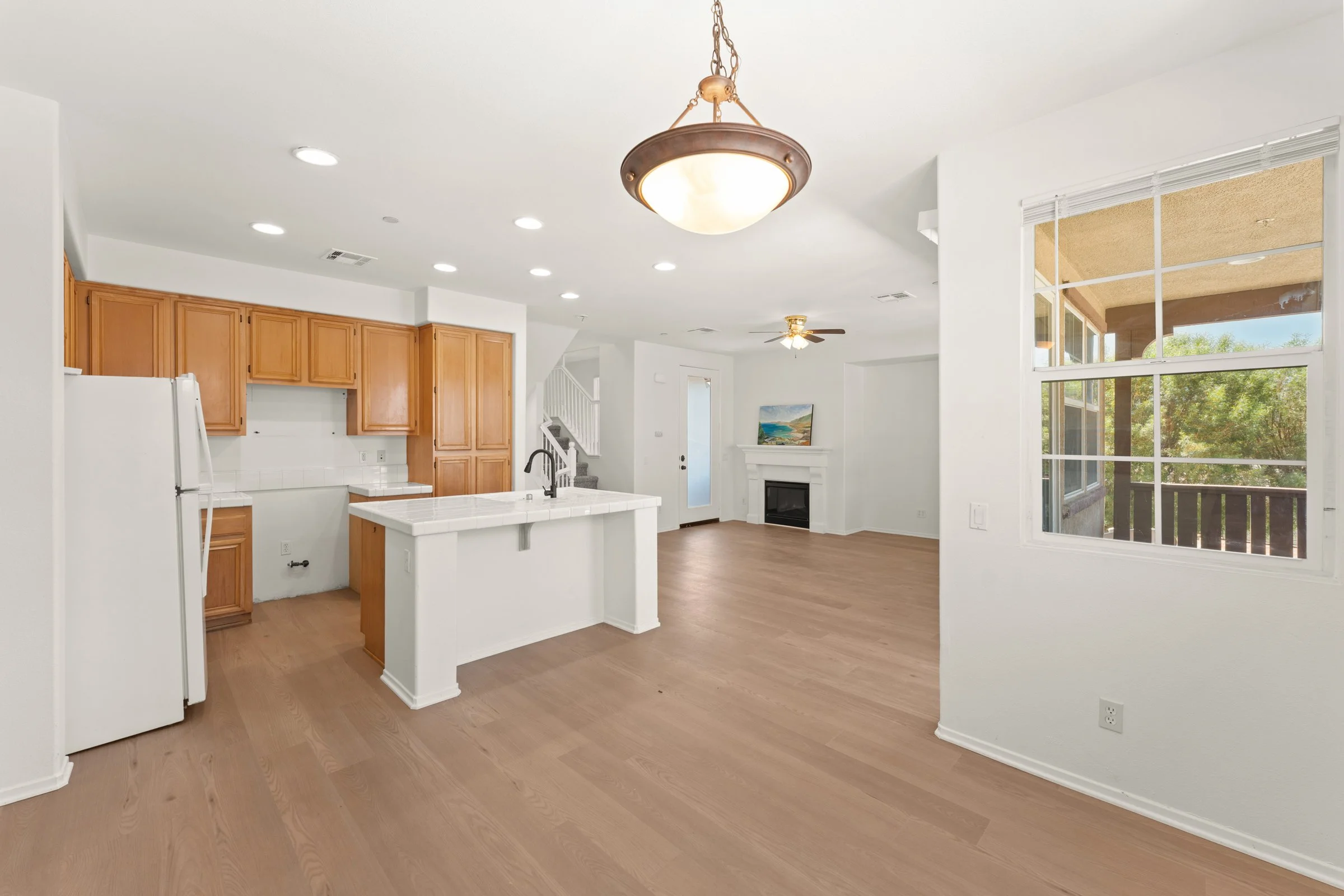 3626 W Devonshire Ave-11.jpg