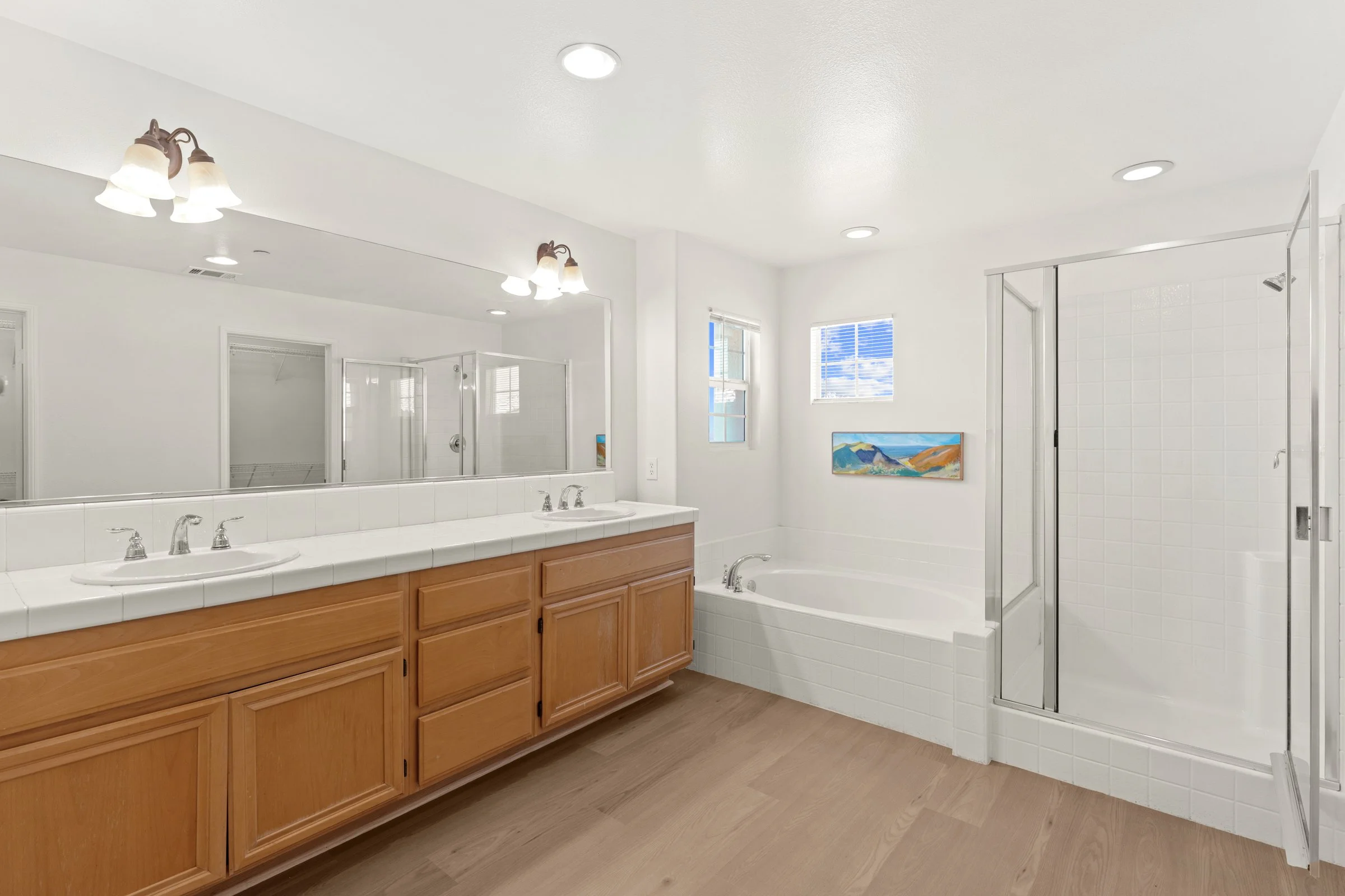 3626 W Devonshire Ave-30.jpg
