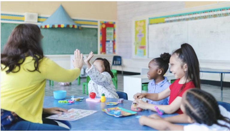 Classroom Setup Essentials for ELD Teachers: 5 Expert Tips