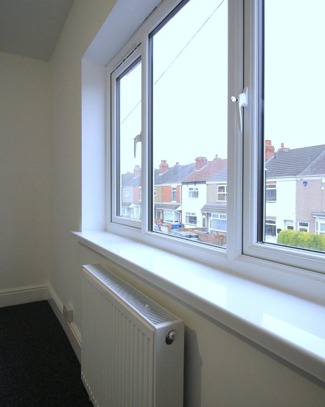 Letting the light do the work.

Clean lines, bright spaces, and a finish designed to feel calm and considered.🏡

#ReliablePropertyUK #NaturalLight #ThoughtfulRefurbishment #UKHomes #QualityFinish