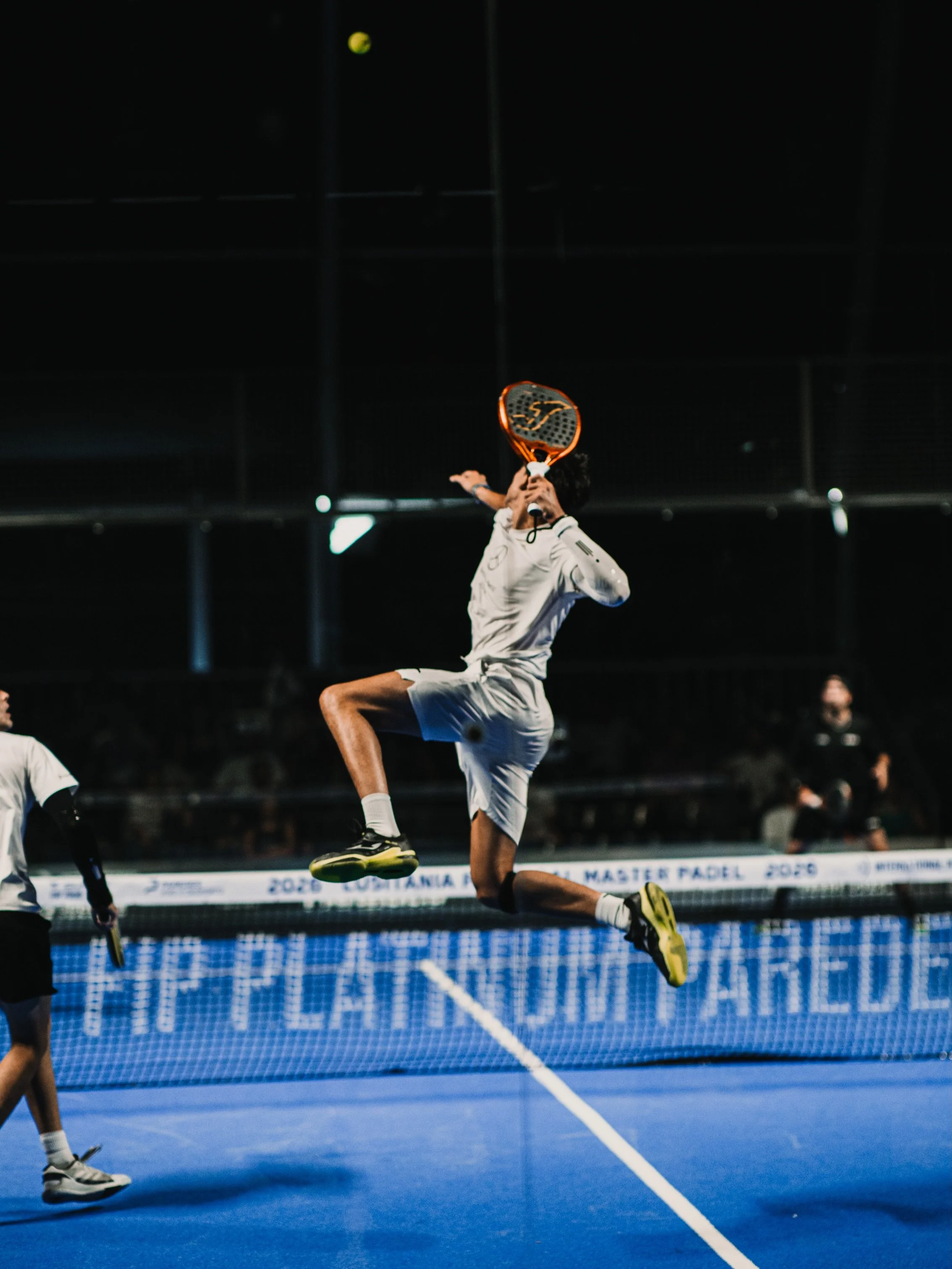 Reza a lenda que em Paredes consegues VOAR 🪽 
Legend has it that in Paredes, you can FLY 🪽

POWERED by @redbullpor 

#fipplatinumparedes #redbull