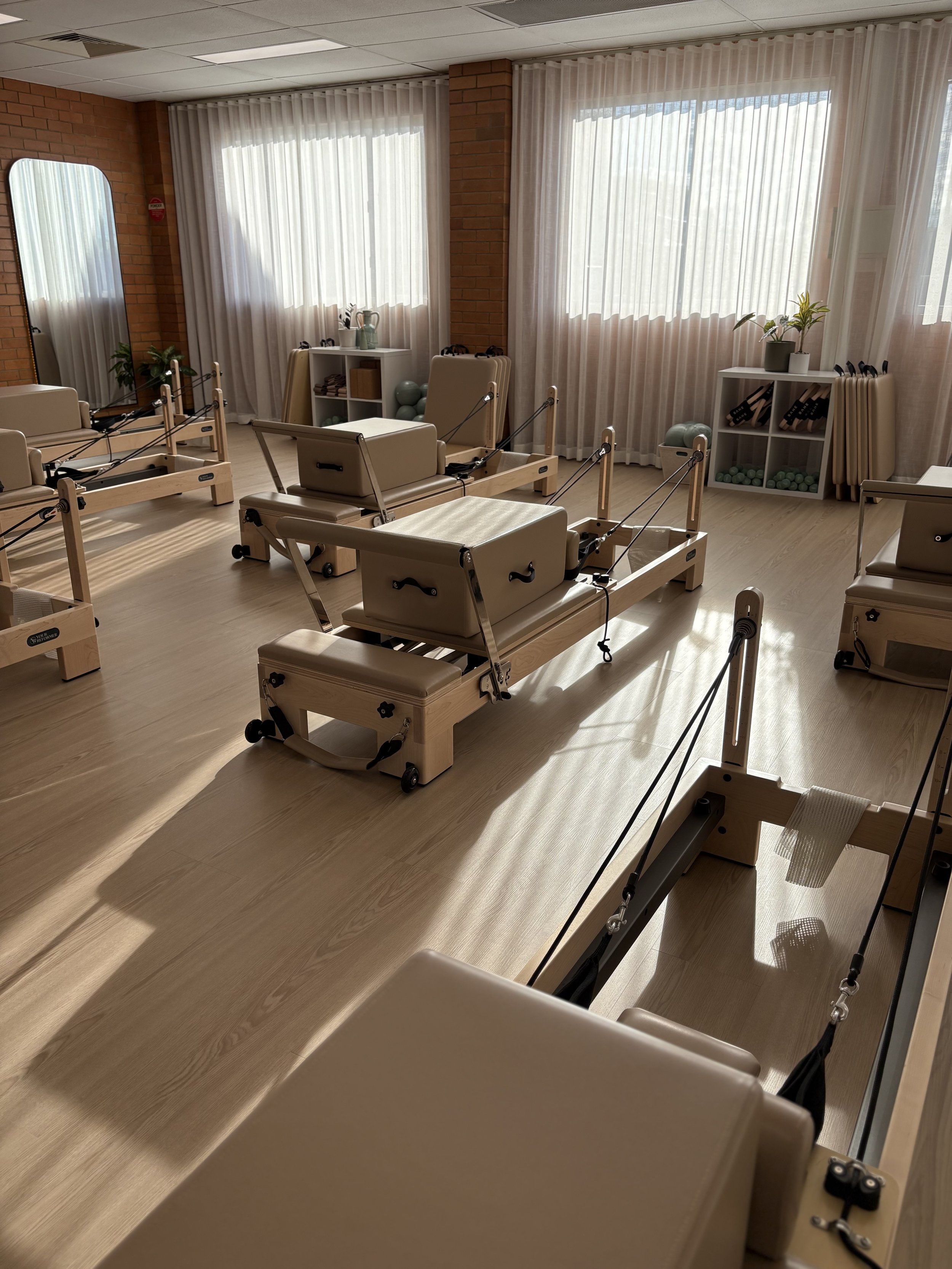 stretch-pilates-wynnum-reformer-barre-glow.jpeg