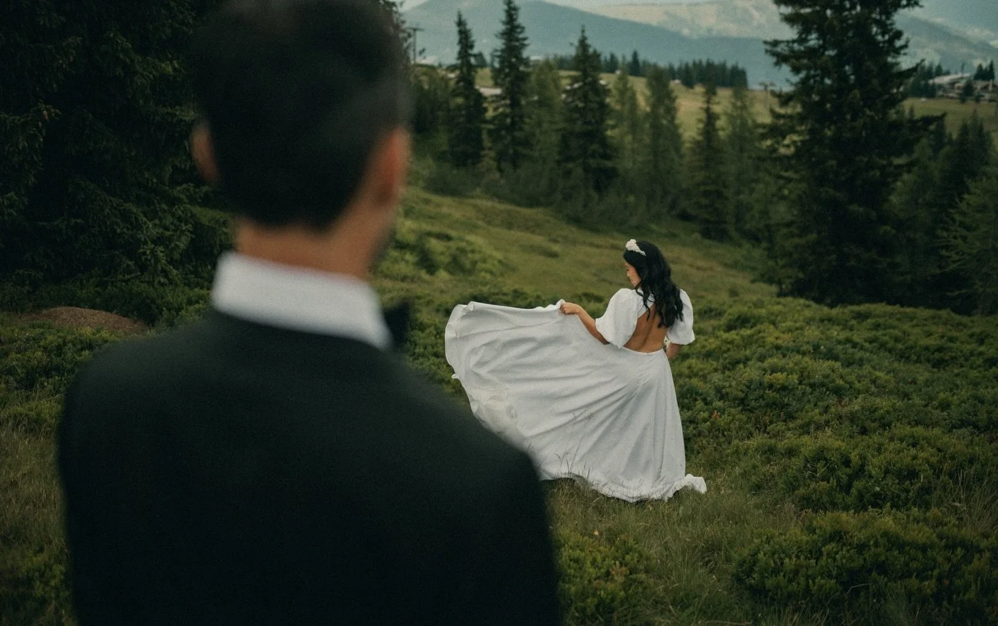 Epic landscapes. Intimate moments. Unfiltered celebration
When @maryshootspeople_photography_  asks you to shoot her wedding in Austria ⛰.

#italywedding #austriawedding #swisswedding #dolomiteswedding #mountainwedding