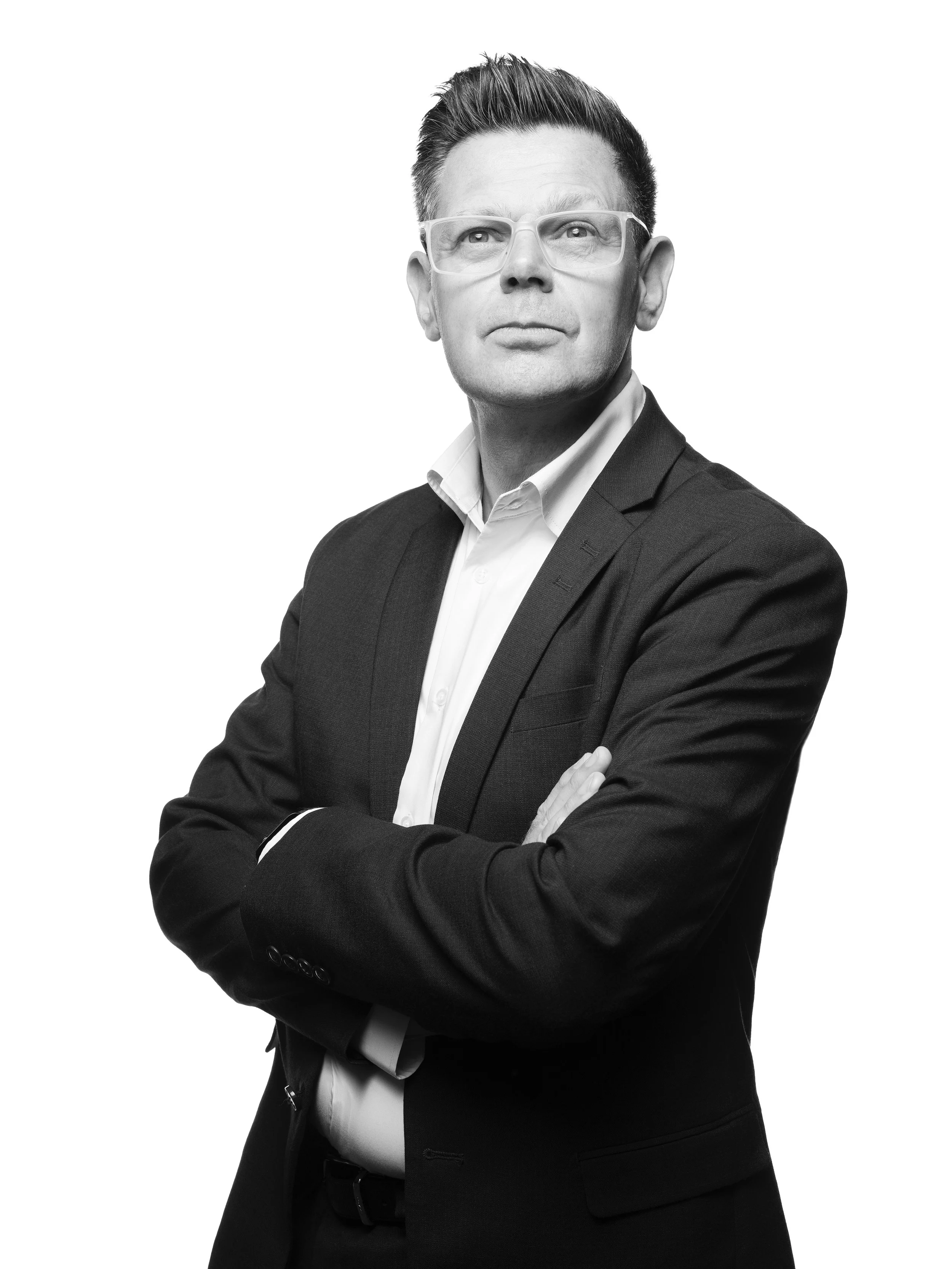 Professional Headshot Portrait of an Businessman photographed by Milos Gazdic Corporate Portraiture Photographer in Shanghai Beijing China