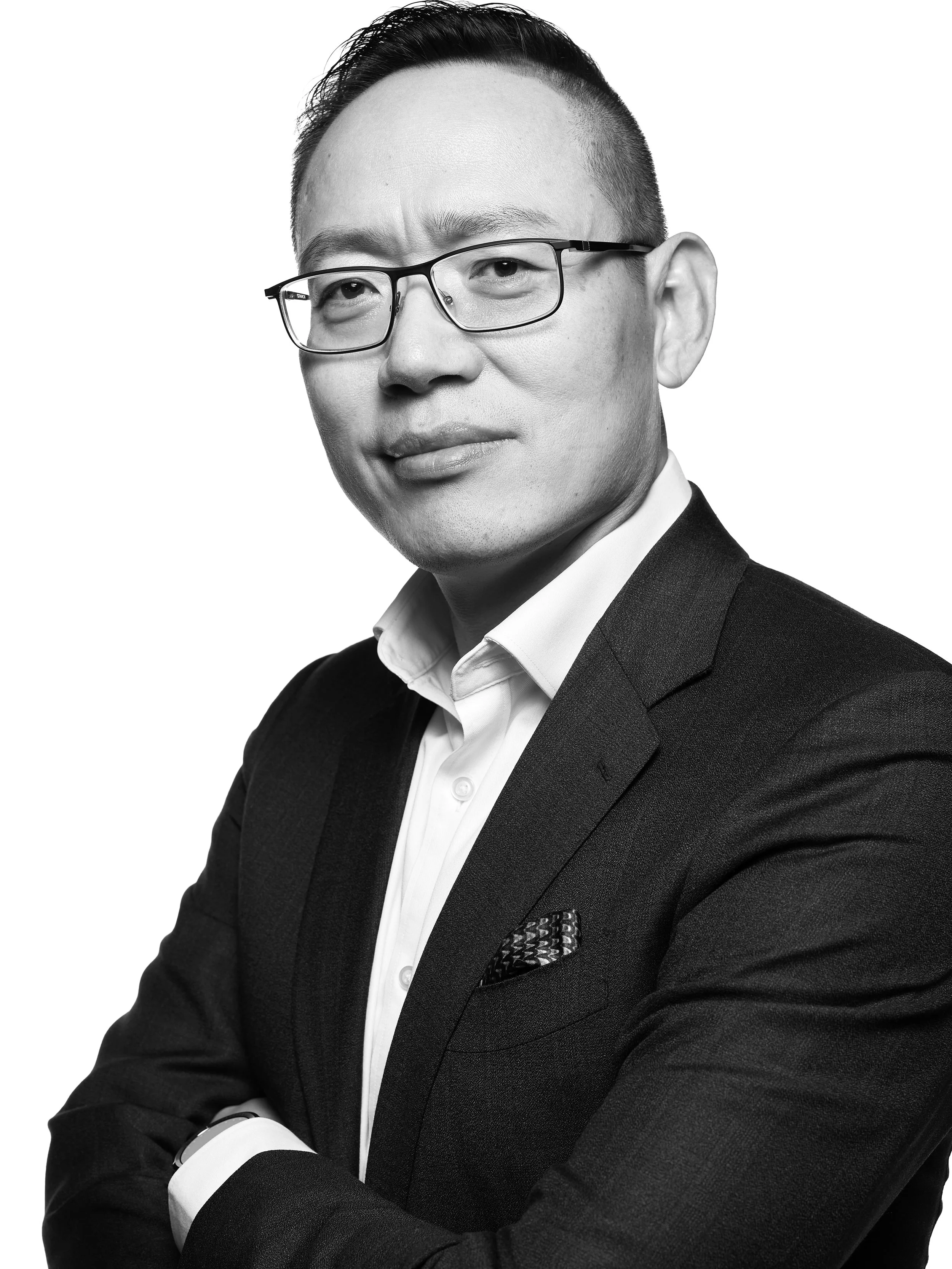 Professional Headshot Portrait of an Asian CEO photographed by Milos Gazdic Corporate Portraiture Photographer in Asia Pacific China Volvo Car Industry