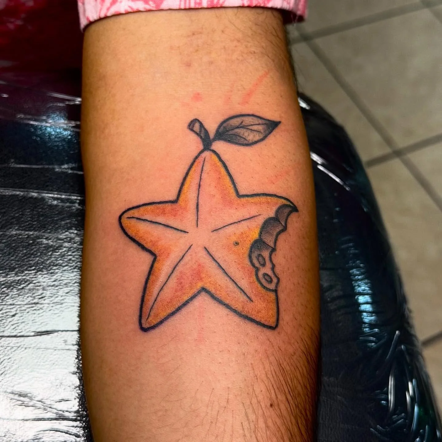 Clean little star fruit by @beeporvida