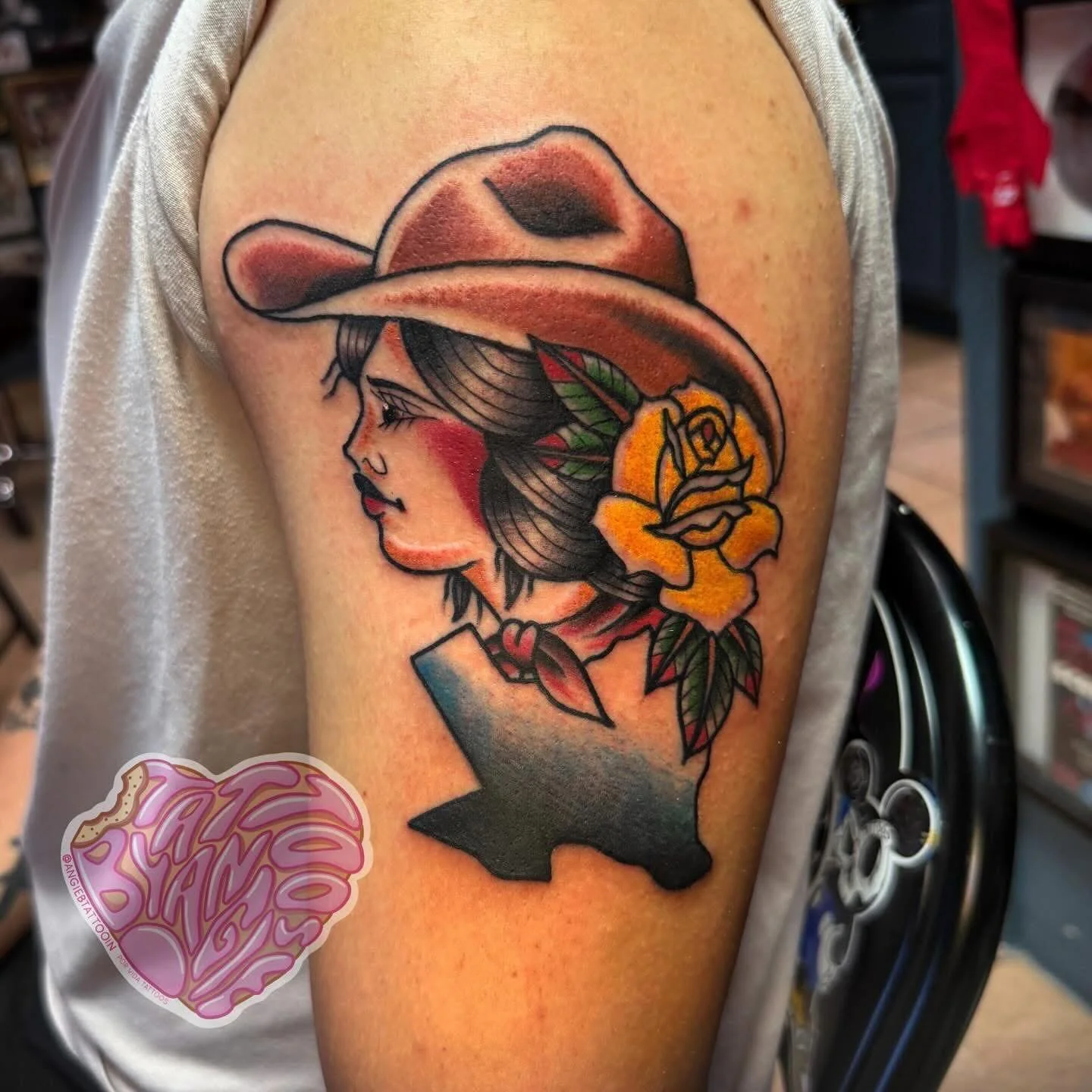 Sweet looking piece by @angiebtattooin walk ins welcome!