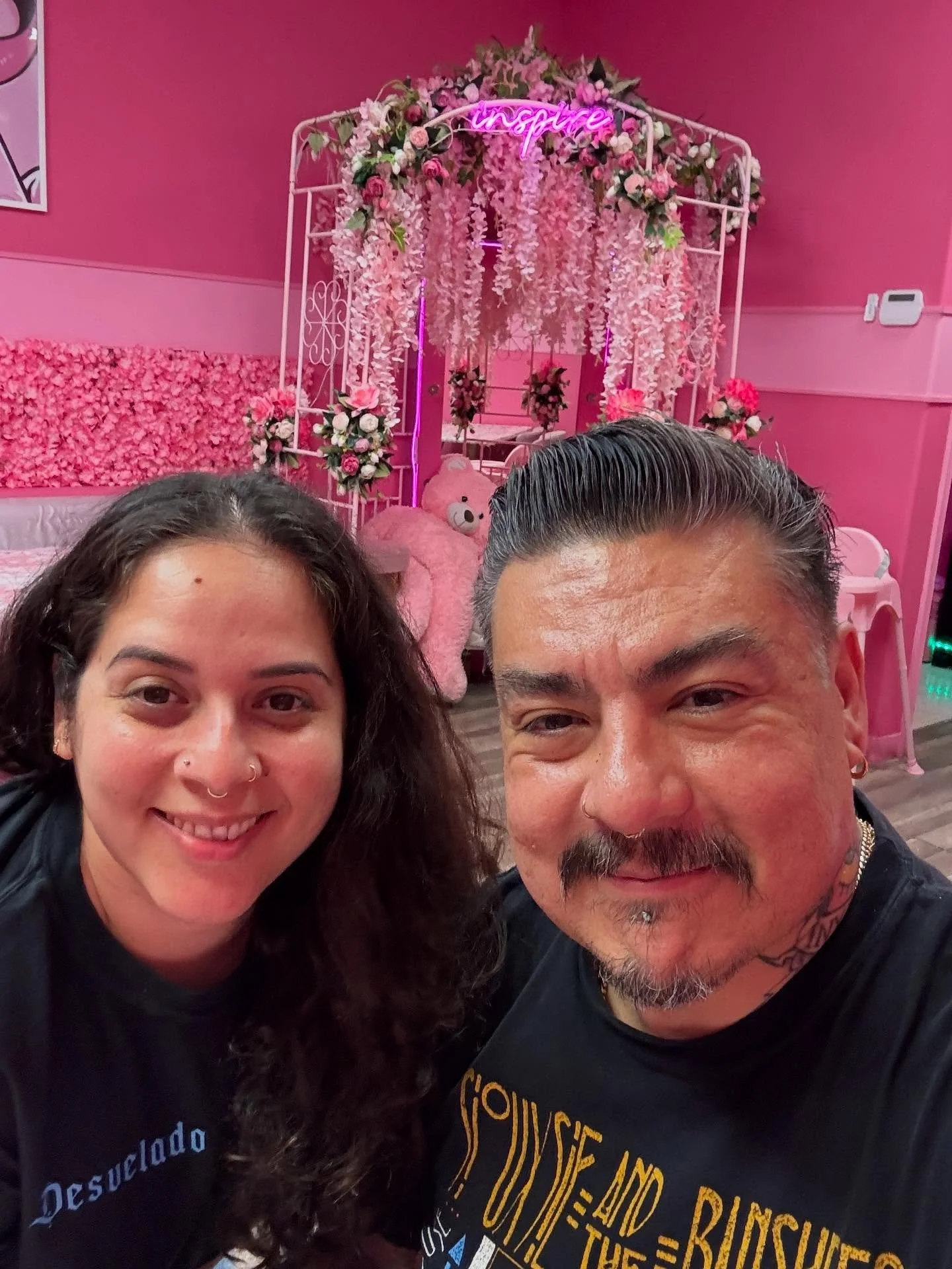 Huge thank you to @antojitosenchiladostx 
We collected a handful of gift cards and they&rsquo;re going to help us distribute this to needy families  locally. Thank you to everyone who contributed! We collected 7 cards&rsquo; that 7 families that will