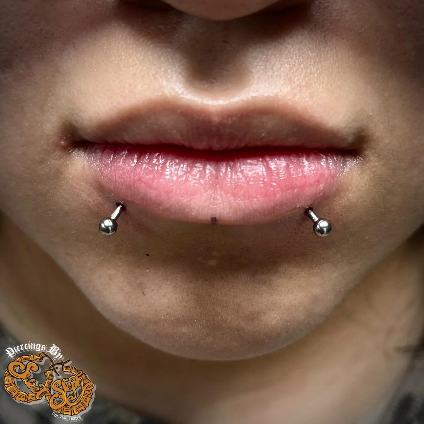 Symmetrical and clean. @sweetpiercingsbysteph