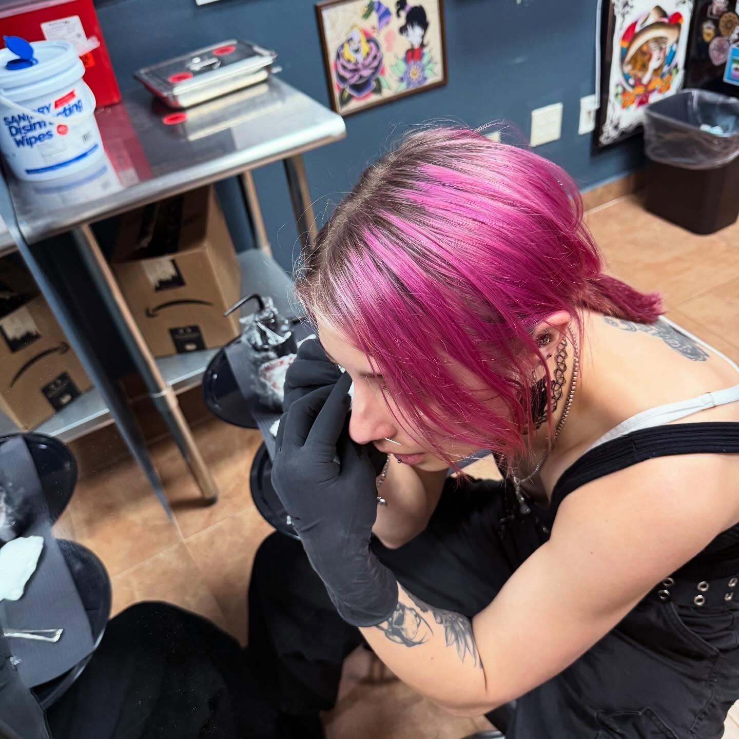 This is what happens in between clients. Come keep these piercers busy 🤣