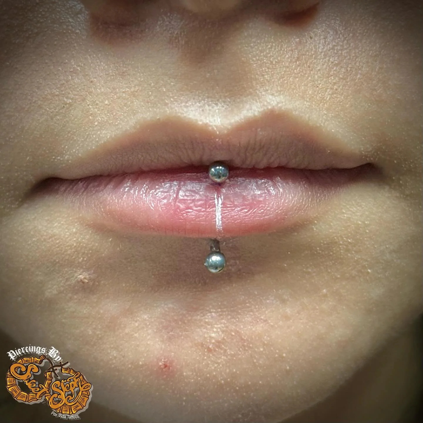Lip piercing by @sweetpiercingsbysteph