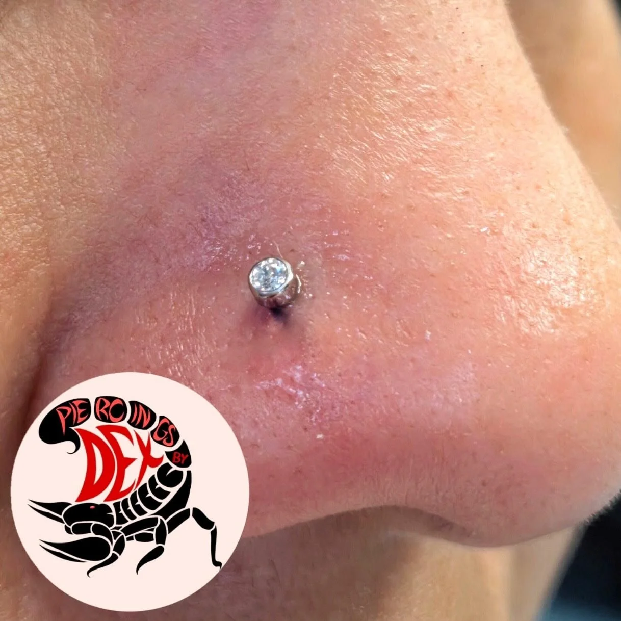 Nostril by @dex_piercings