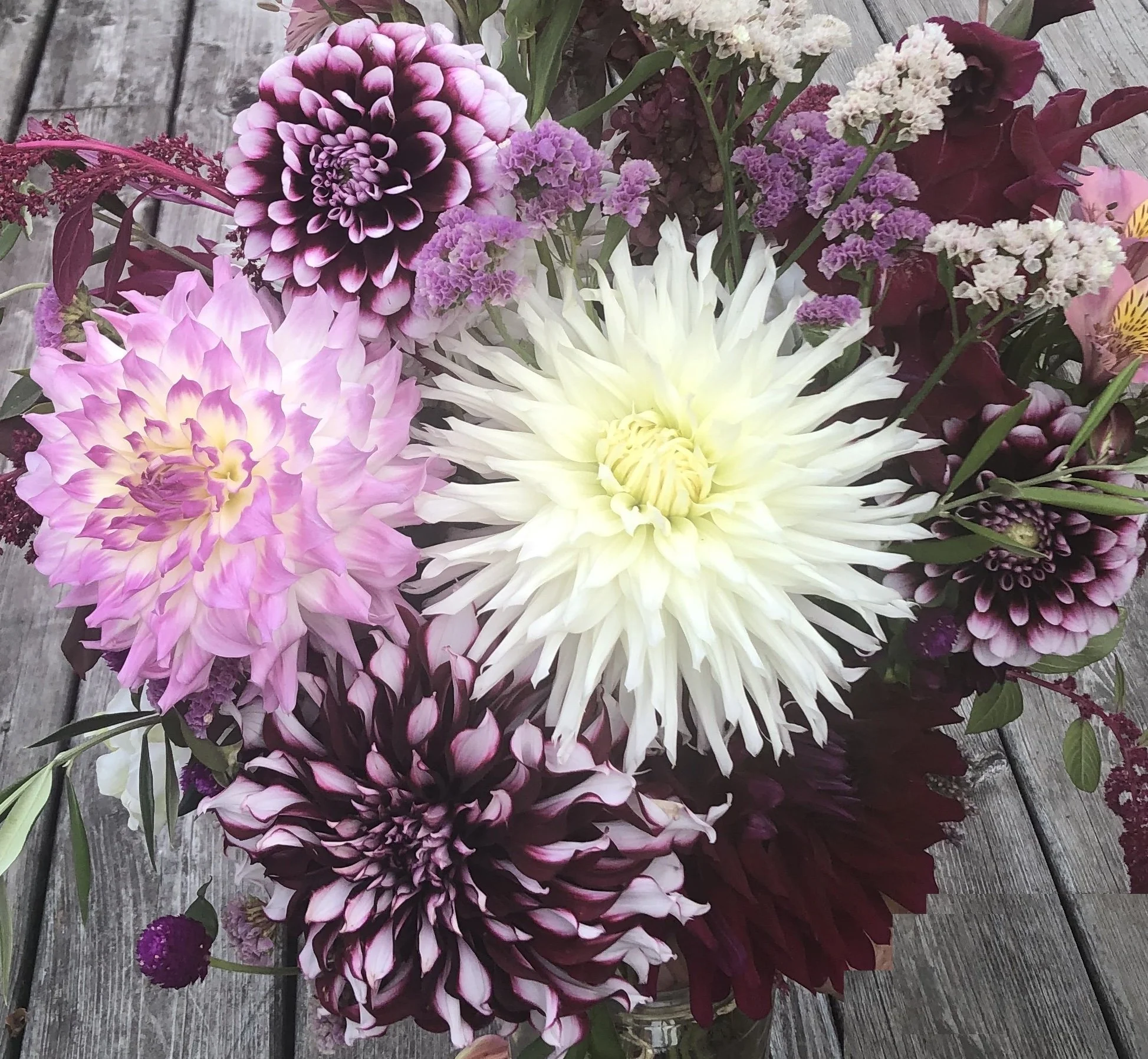 pink and red dahlia bouquet