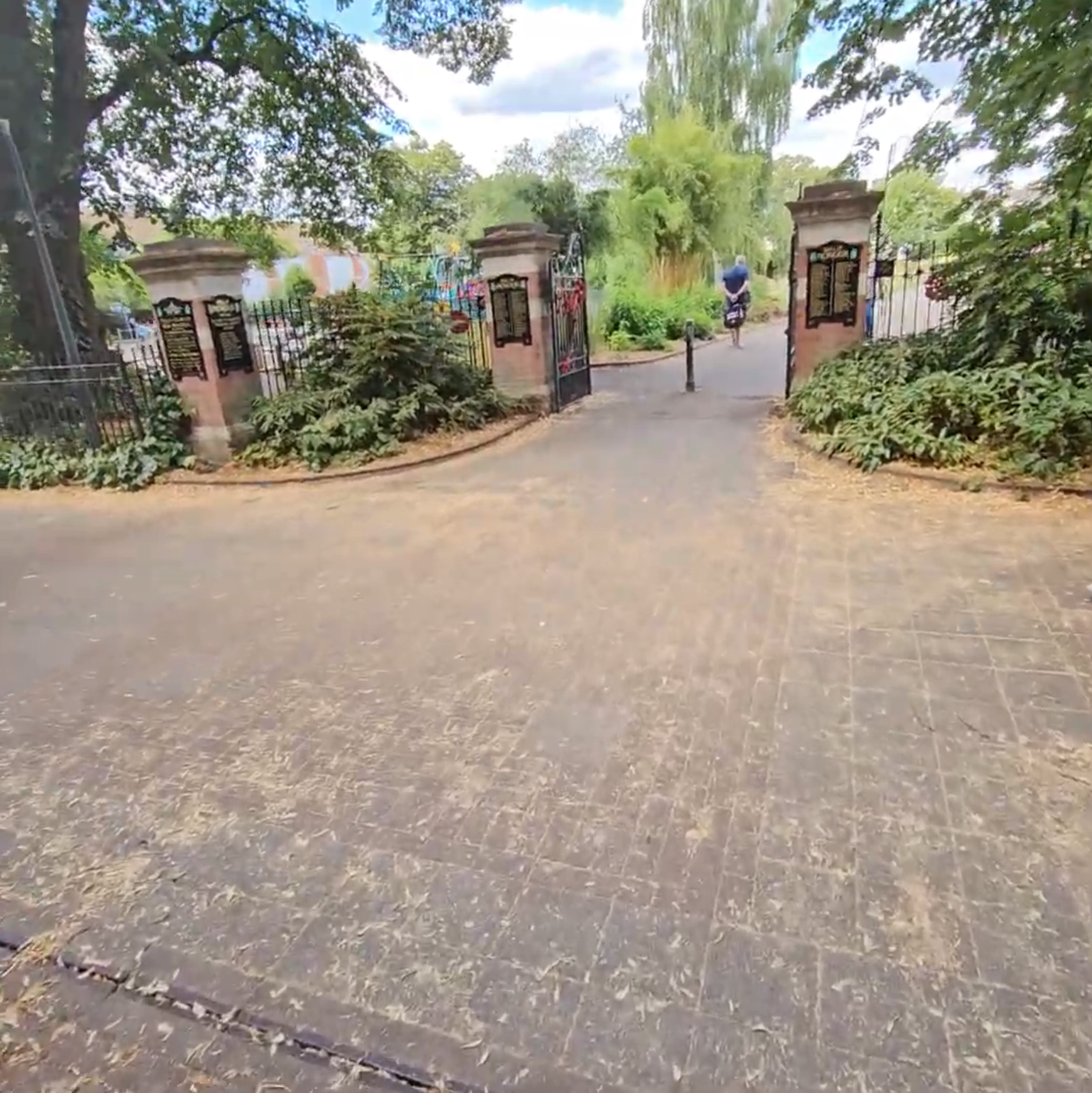 Entrance to Park.png