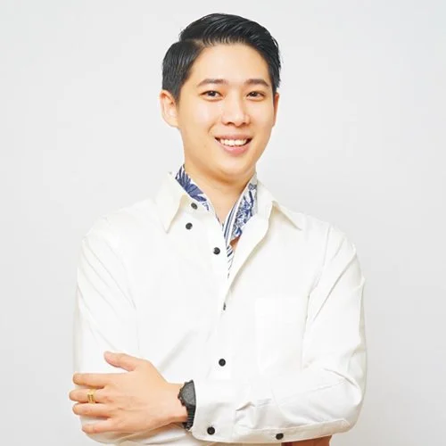 Ricky – Jr. Revenue Analyst