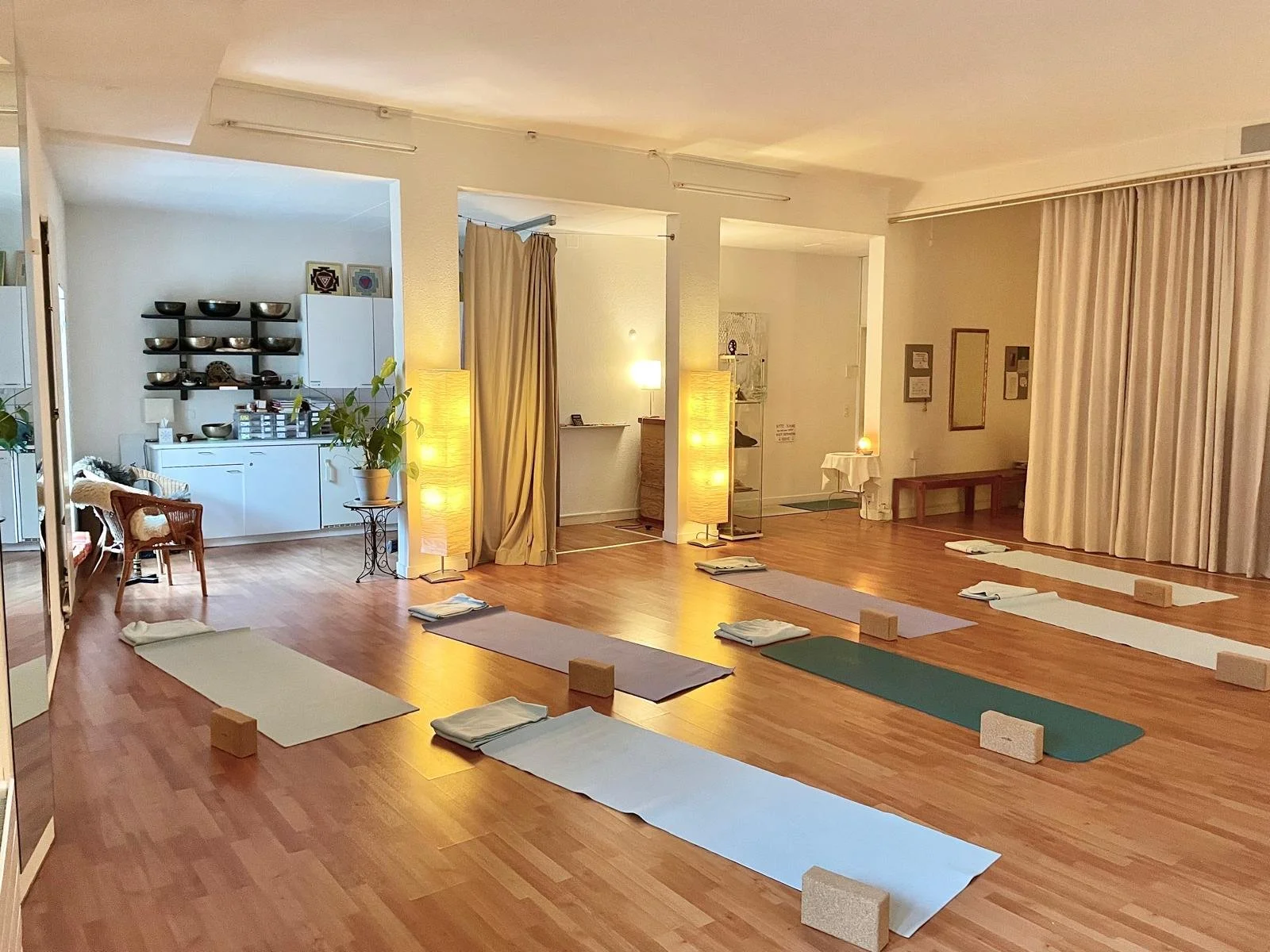Kursraum in Basel – Ort für Meditation, Grundlagenkurse und spirituelle Ausbildungen mit Simon Aeschbacher