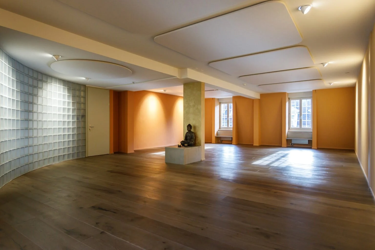 Raum in Bern für Meditation und Achtsamkeit – Kursort für Grundlagenkurse und ¨Meditationslehrer Ausbildungen von Simon Aeschbacher