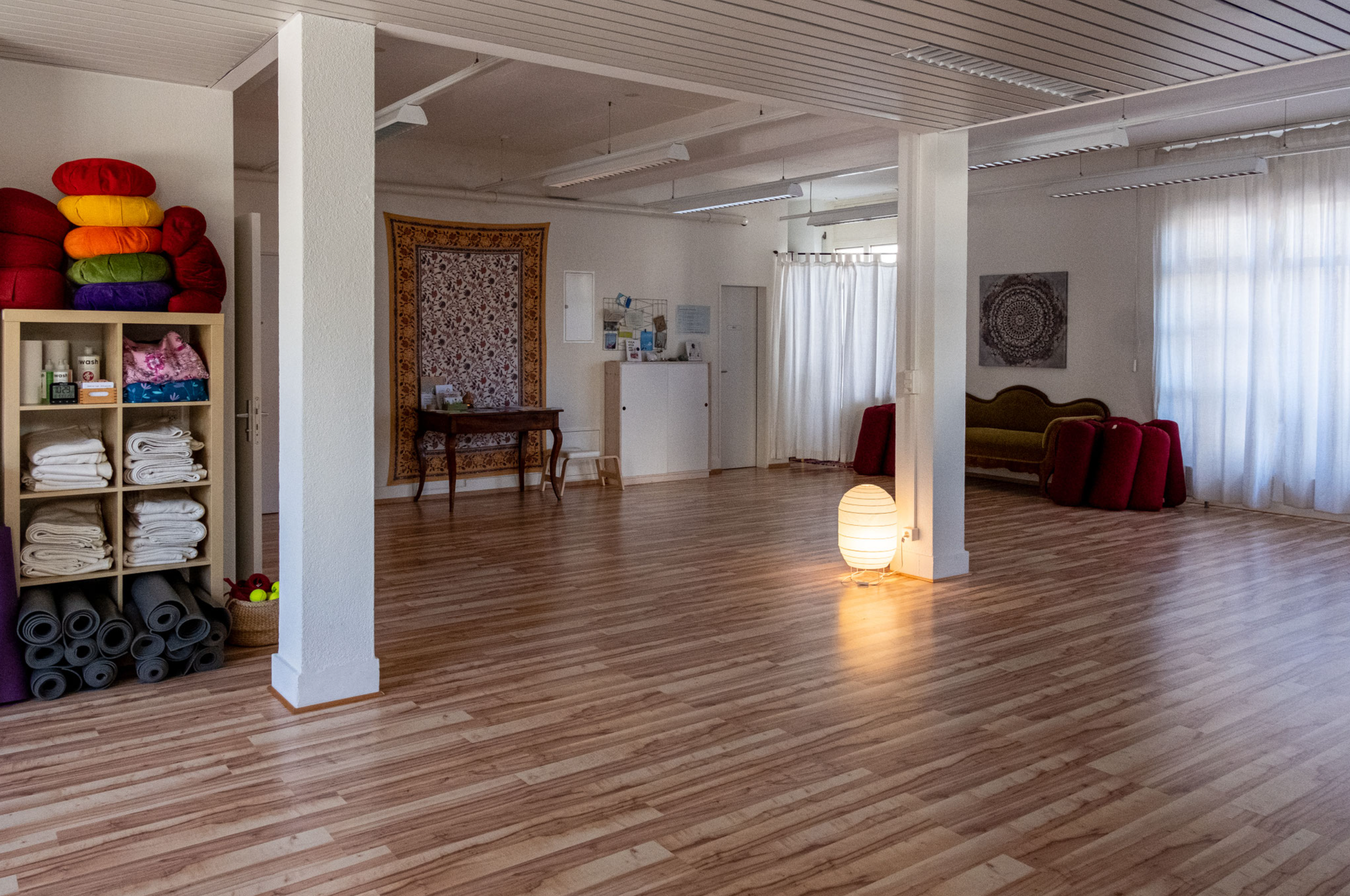 Raum Simon Aeschbacher