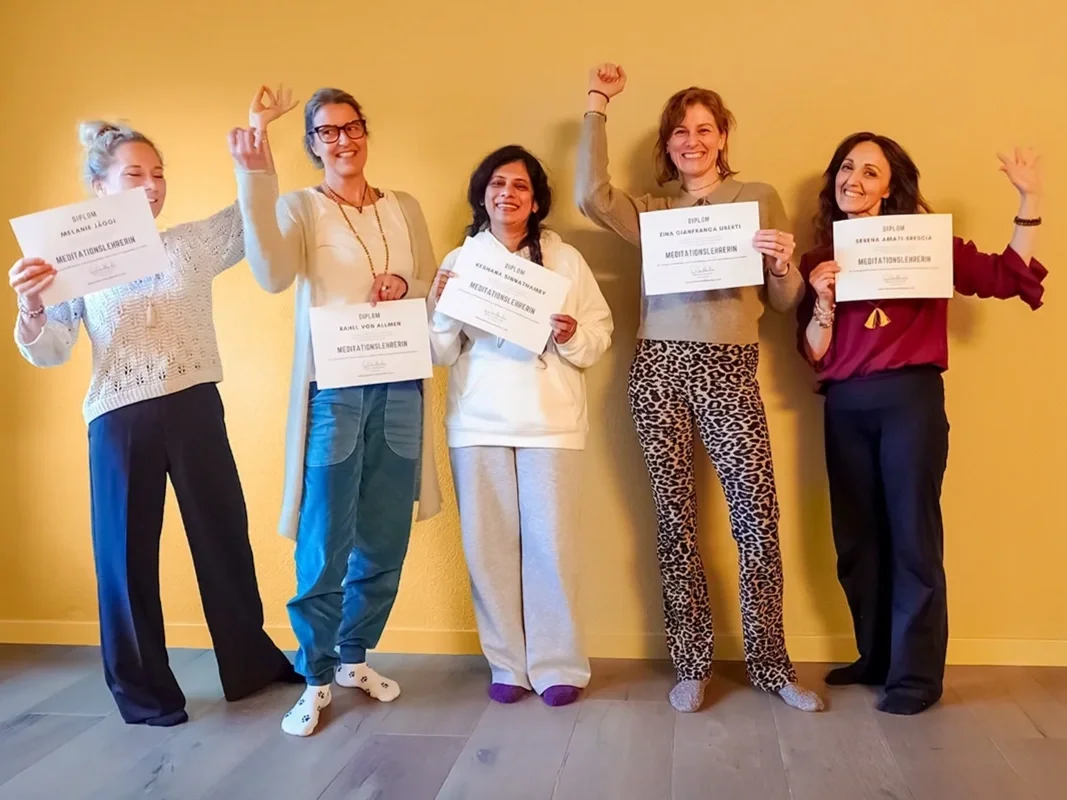 Abschlussfoto Meditationslehrer Ausbildung in Bern