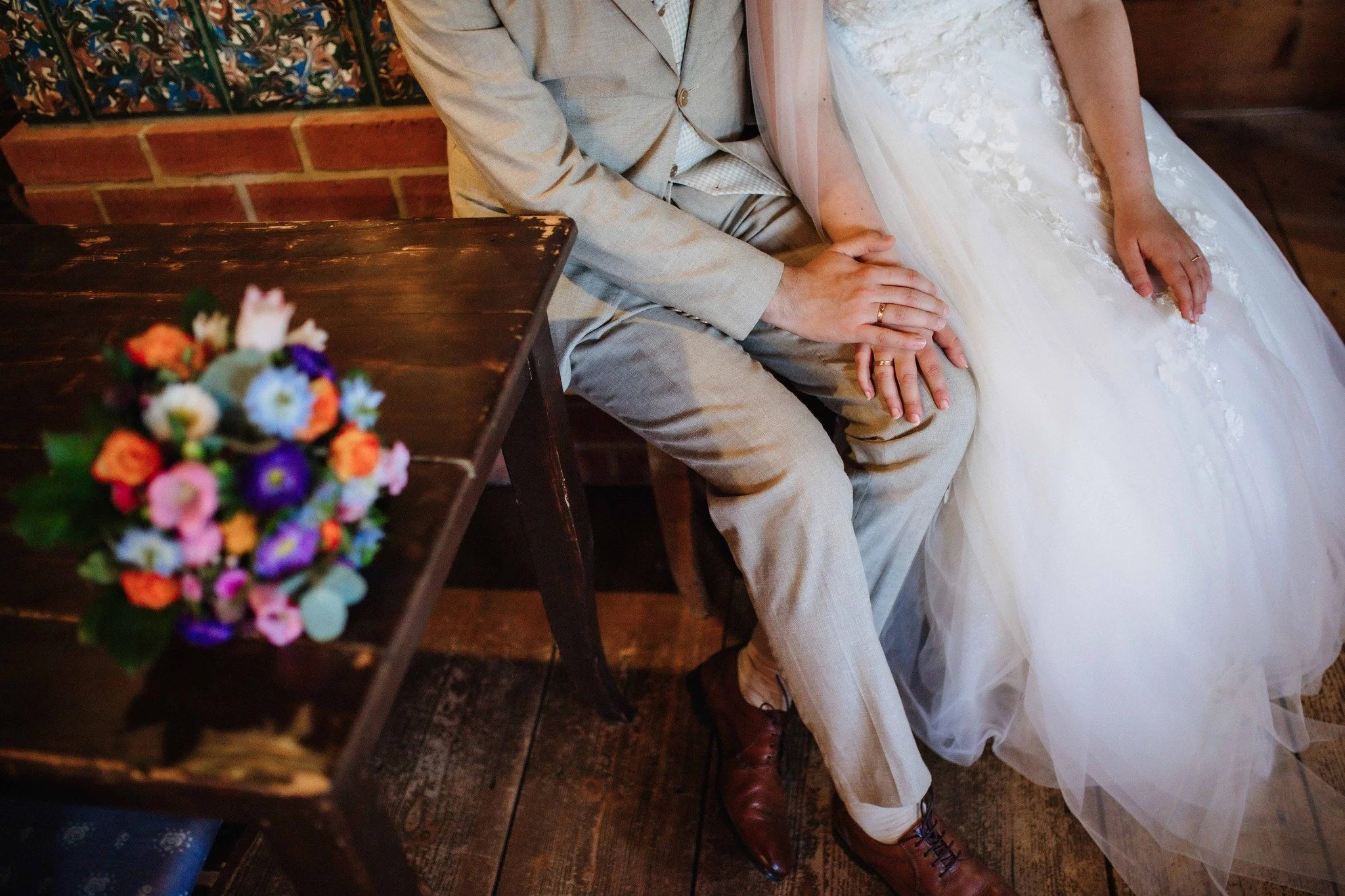 // Sommerhochzeit //
Hochzeitsfotografien 2026 gesucht?
Wenn du auf der Suche nach einem Fotografen bist, der eure Liebesgeschichte wunderschön festhält, dann melde dich gern bei mir.
Lasst uns gemeinsam unvergessliche Momente schaffen!