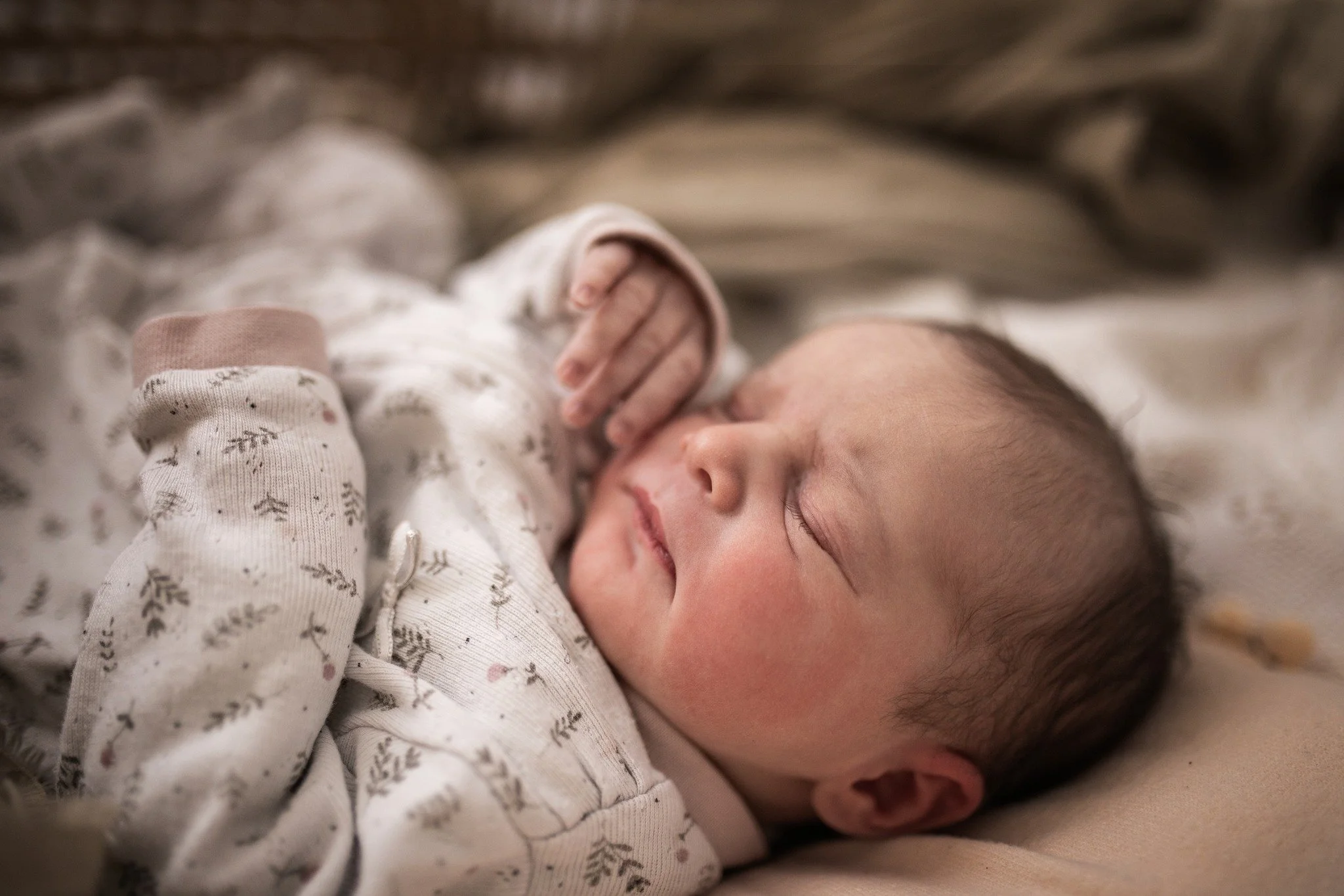 // Newbornfotografie //

#Fotografin #Babyfotografie #Neugeborenenfotografie #ErinnerungenF&uuml;rDieEwigkeit #Familienliebe #KleineWunder #Fotografie #BabyMomente #oberlausitz ##Fotografin #Babyfotografie #Neugeborenenfotografie #ErinnerungenF&uuml;