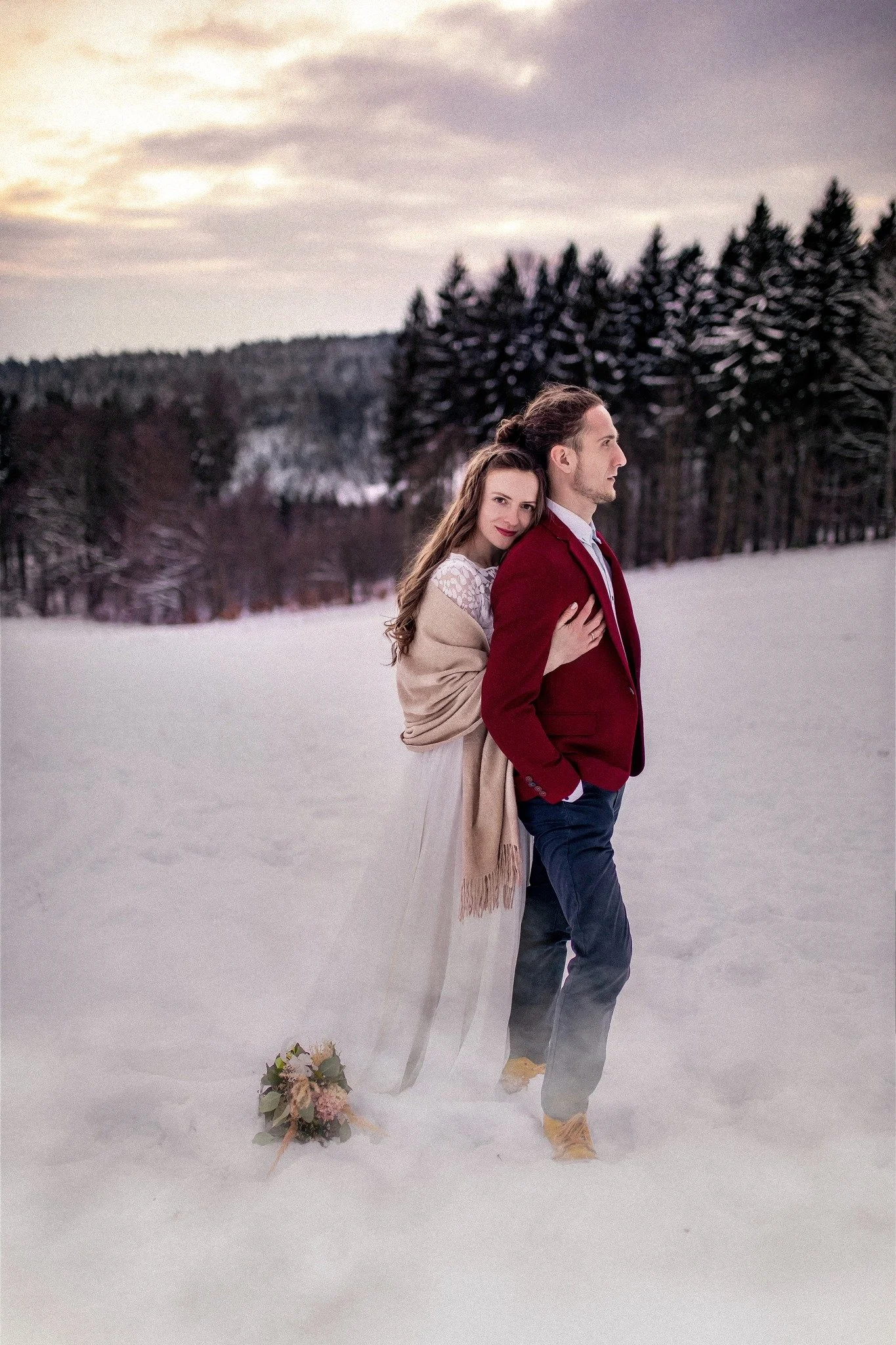// Winterliebe //

Wenn Schnee, Stille und echte Emotionen zusammenkommen.
Dieses Winter-Shooting zeigt, wie zeitlos und warm Momente im Freien sein k&ouml;nnen.

📸 Du w&uuml;nschst dir auch solche Bilder?
Ob Paar-, Verlobungs- oder After-Wedding-Sh
