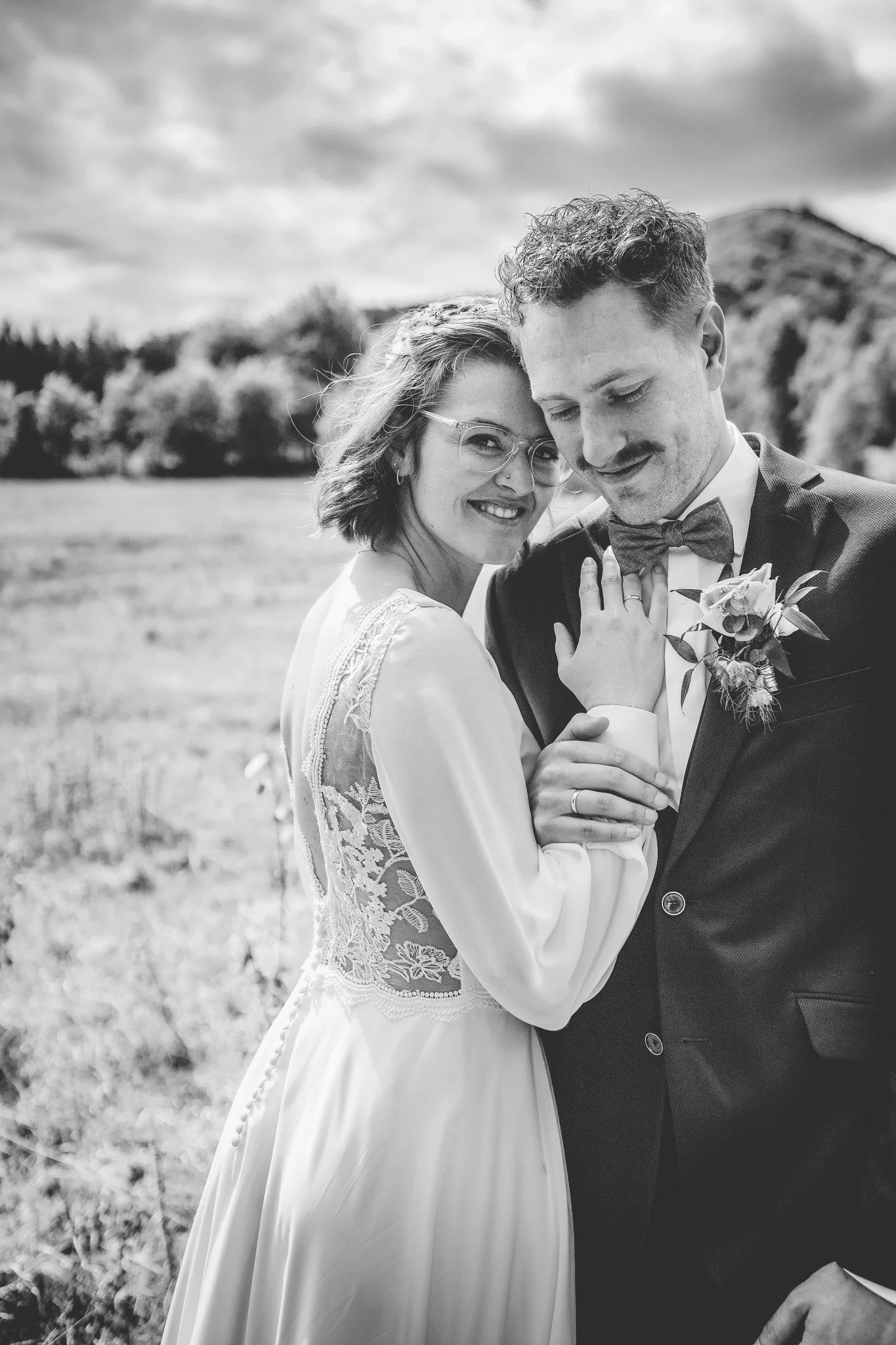 // Hochzeitsfotografie //

Ich bin Deine Hochzeitsfotografin f&uuml;r 2026.
Es gibt aber nur noch ein paar freie Termine.
Die ersten Liebesgeschichten f&uuml;r 2027 stehen auch schon im Kalender.

Bist du beriet f&uuml;r emotionale, authentische &amp