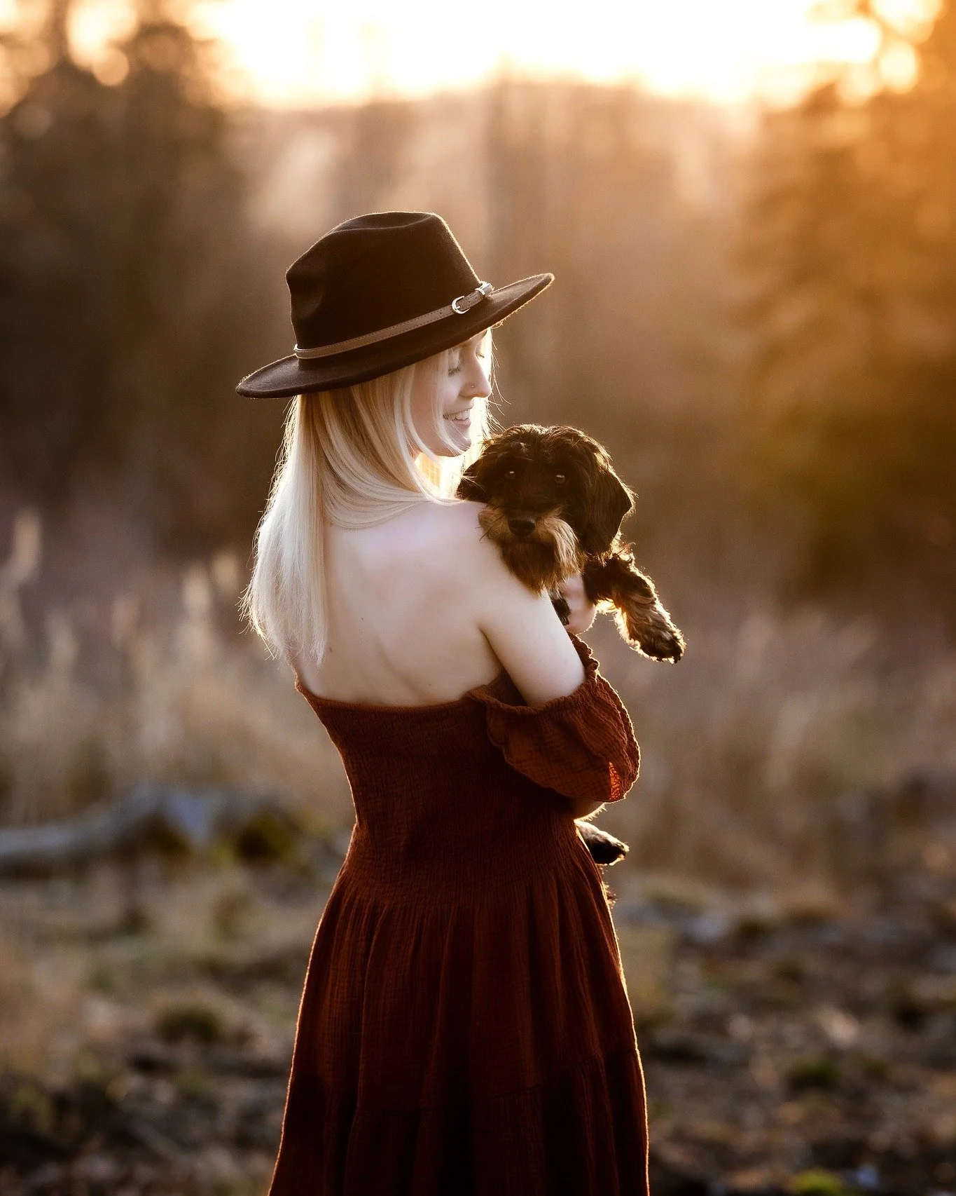 // Waldbaden //

---
Model: @glor.ia____ @flywithmoni7
Kleid: @alineslabel

#Fotografie #Magie #Wald #Sonnenuntergang #MoodyPhotography #Storytelling #Stille #Harmonie #spring #fr&uuml;hling #licht #oberlausitz #sachsen #zittauerGebirge #Fotografin