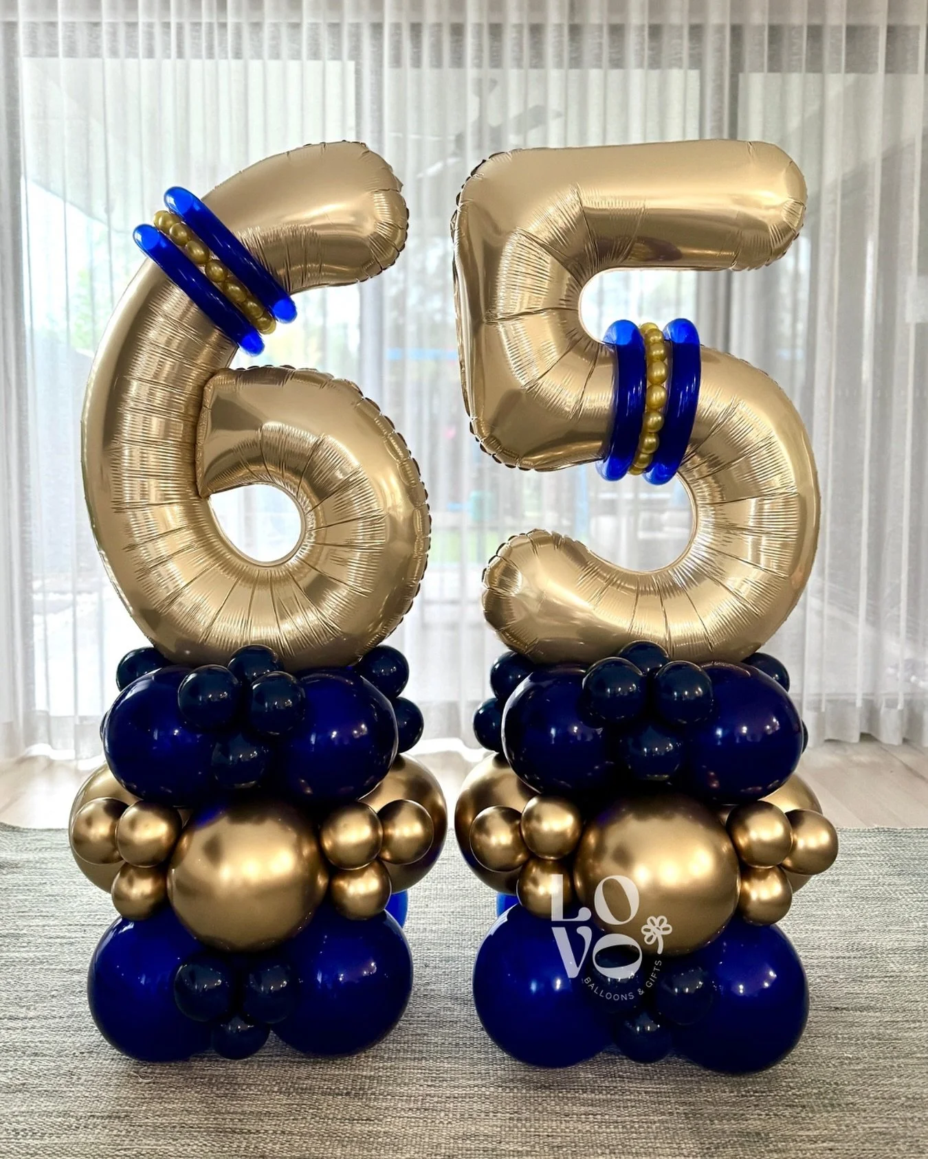 💛 CLASSIC BALLOON STACK 💙
#LovoBalloonsAndGifts #LovoBalloon #balloonbouquet #balloonmarquee #numberballoon #balloonstack #balloonart #premiumballoondisplay #brisbaneballoons #brisbaneballoonartist #balloonartistaustralia #balloondecor #65numberba