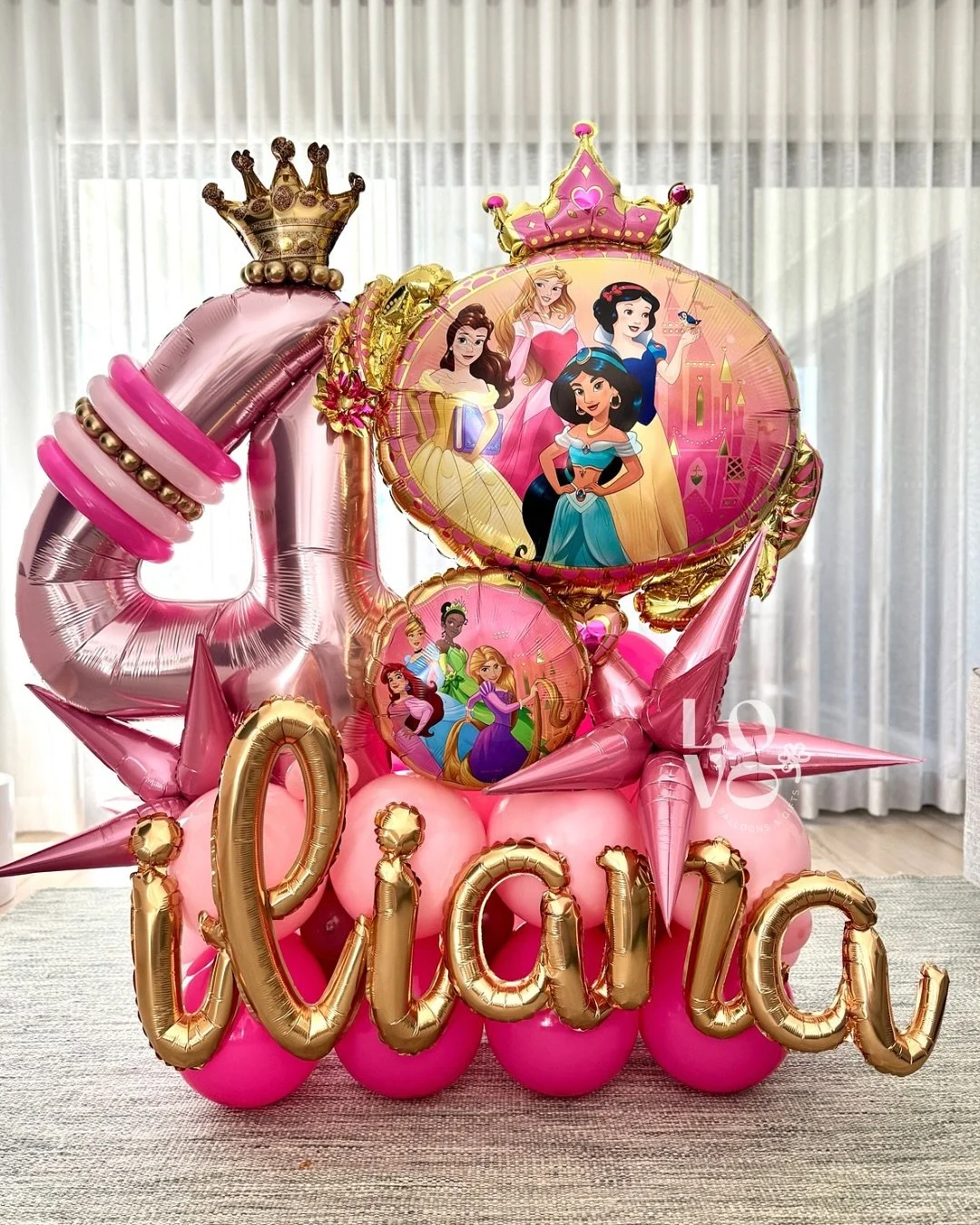 👑💖PRINCESS BALLOON DISPLAY 👑💕
#LovoBalloonsAndGifts #LovoBalloon #balloonbouquet #balloonmarquee #numberballoon #balloonstack #balloonart #premiumballoondisplay #brisbaneballoons #brisbaneballoonartist #balloonartistaustralia #balloondecor #prin