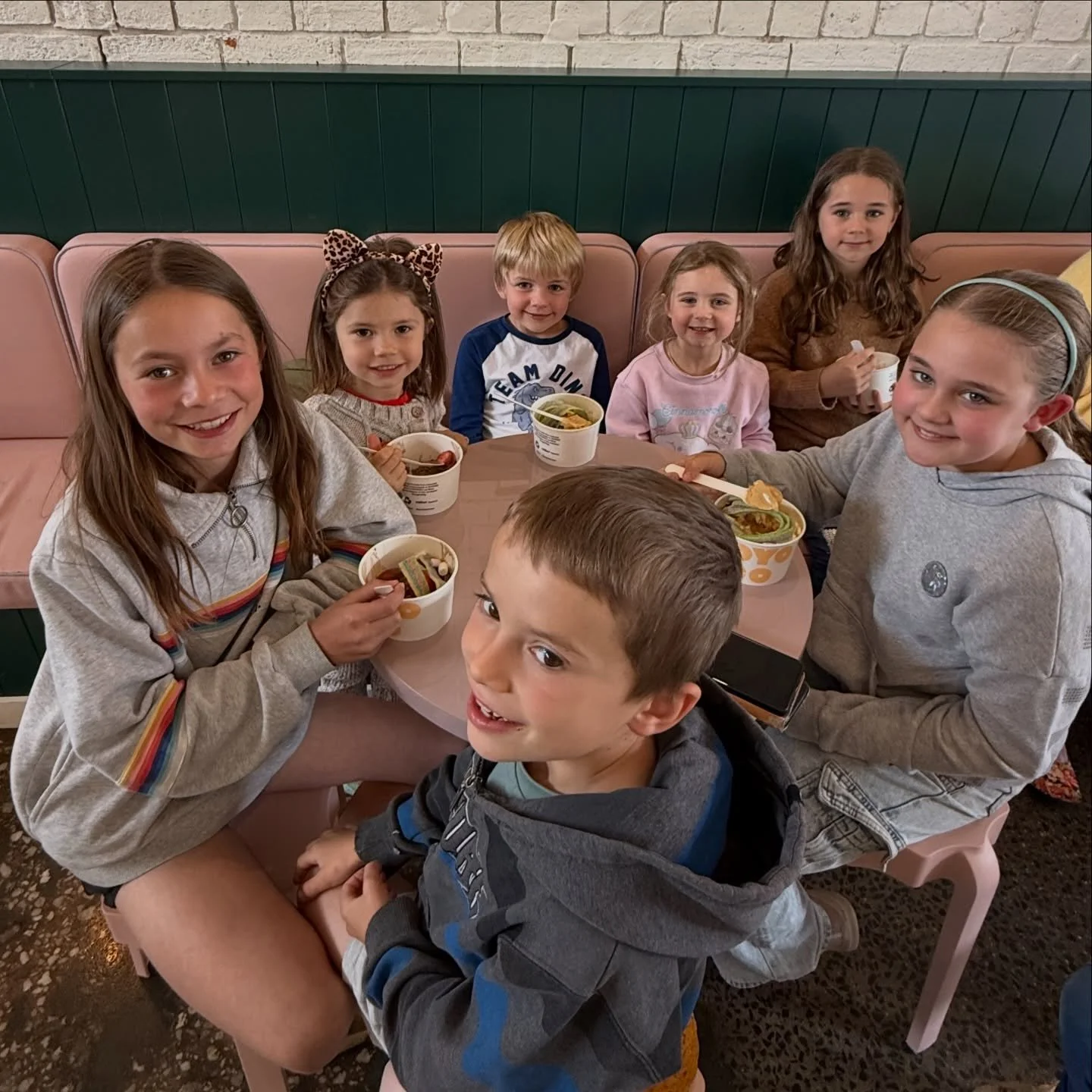 Froyo smiles all round! 

We&rsquo;re here for the little ones, the big kids, and everyone in between. Come treat yourself!😄✨