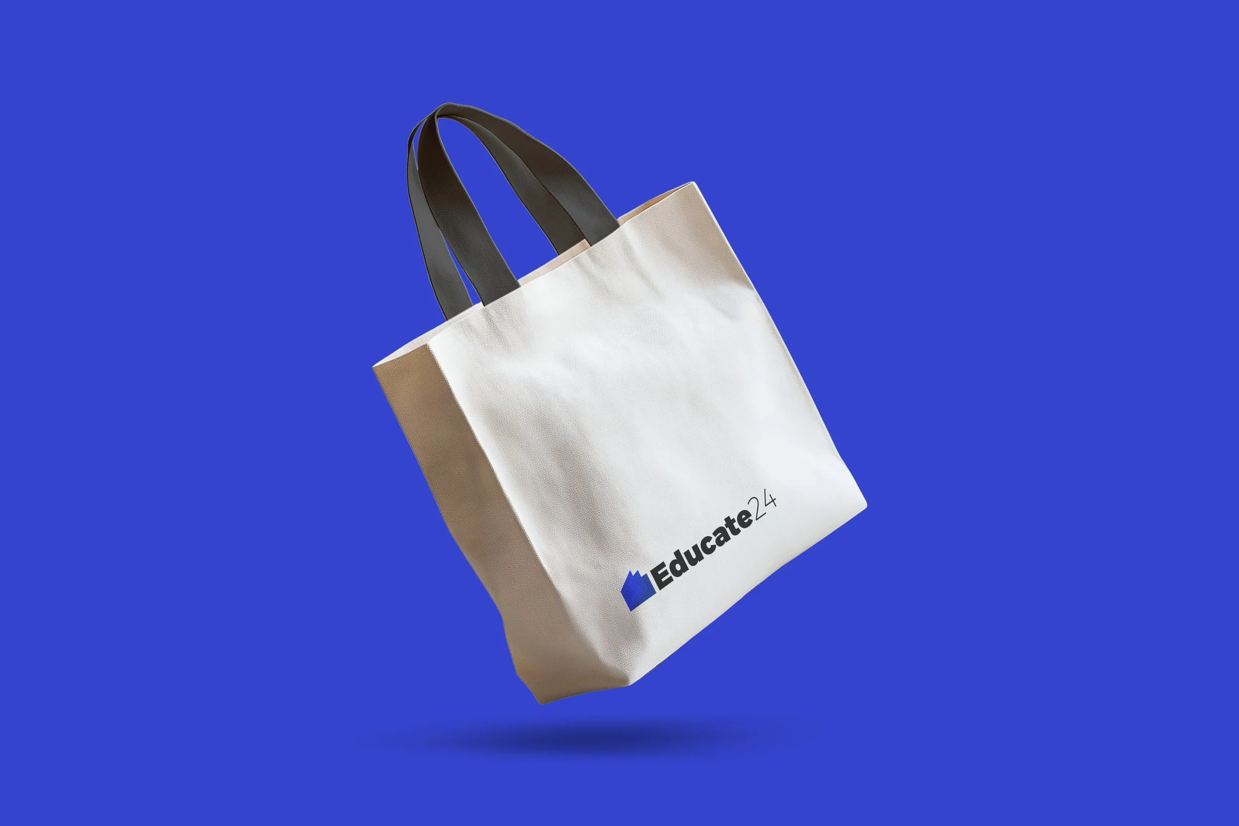 Totebag Mockup-02.jpg