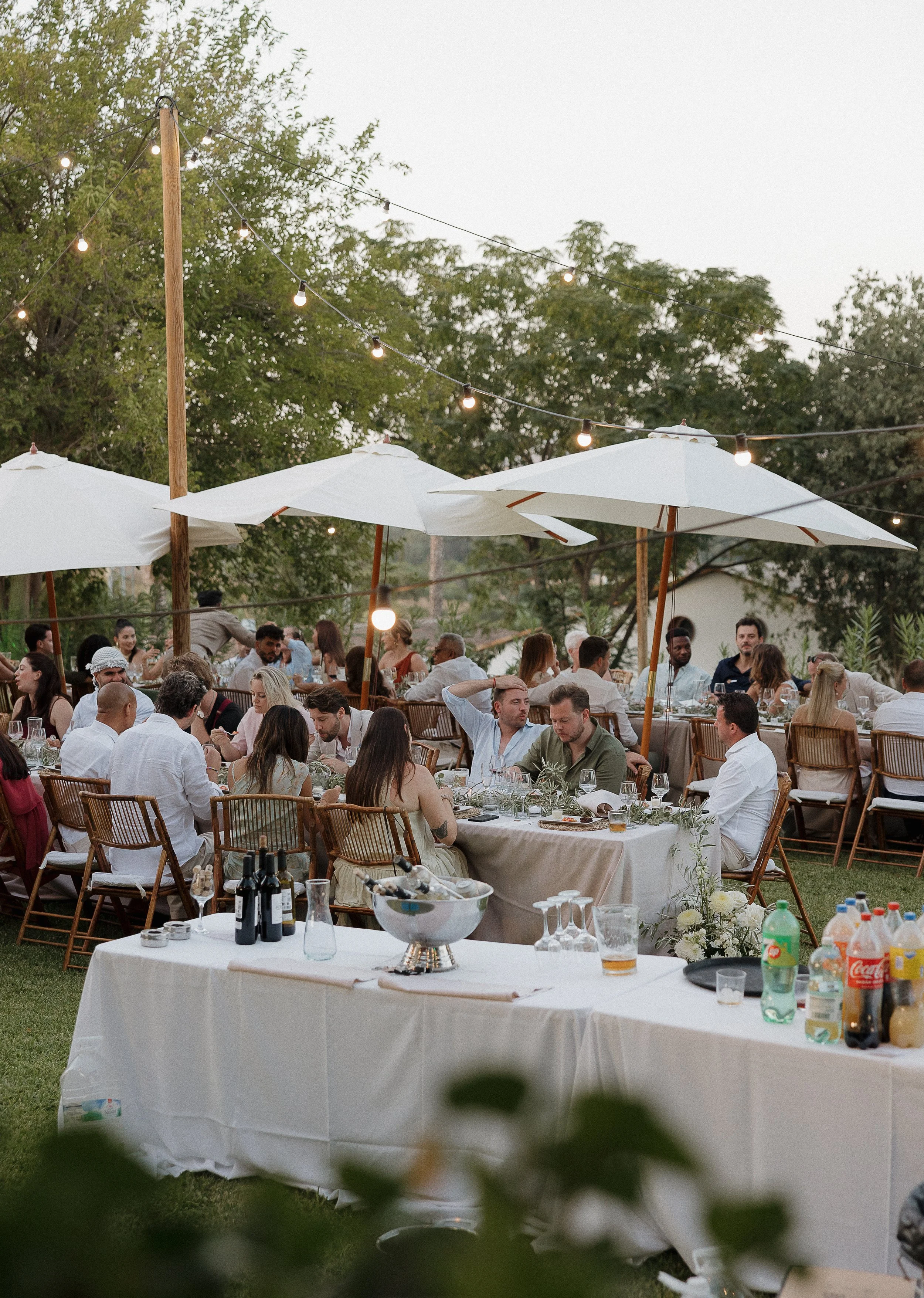 finca-naranja-reception-joyful-candid-15.jpeg