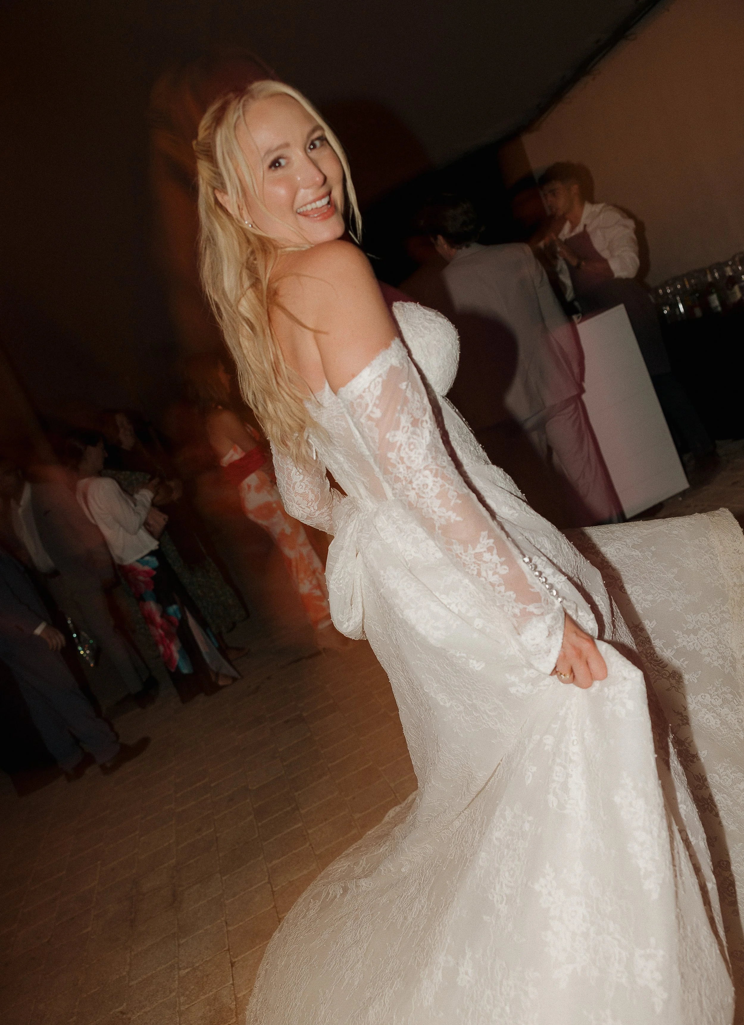masia-cabellut-reception-lighting-08.jpg