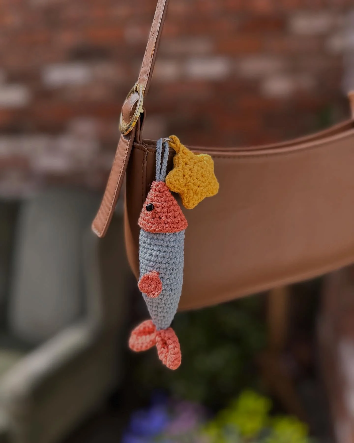 I designed a lip gloss pouch ☺️🐟 called it trout pout because I&rsquo;m hilarious. If you want one for yourself visit tranquilankle.com/shop 💙🫧