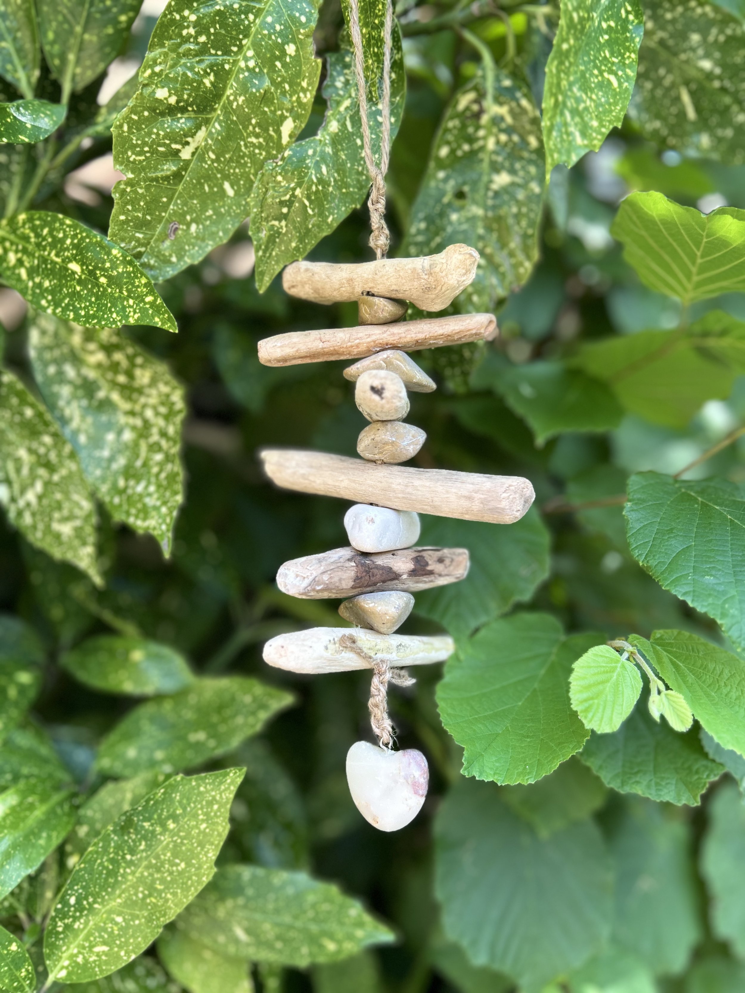 Driftwood & Pebble Wall Hanging (3)