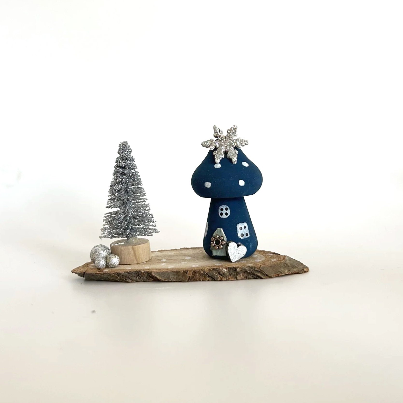 Christmas Toadstool, Blue, Silver Christmas Tree