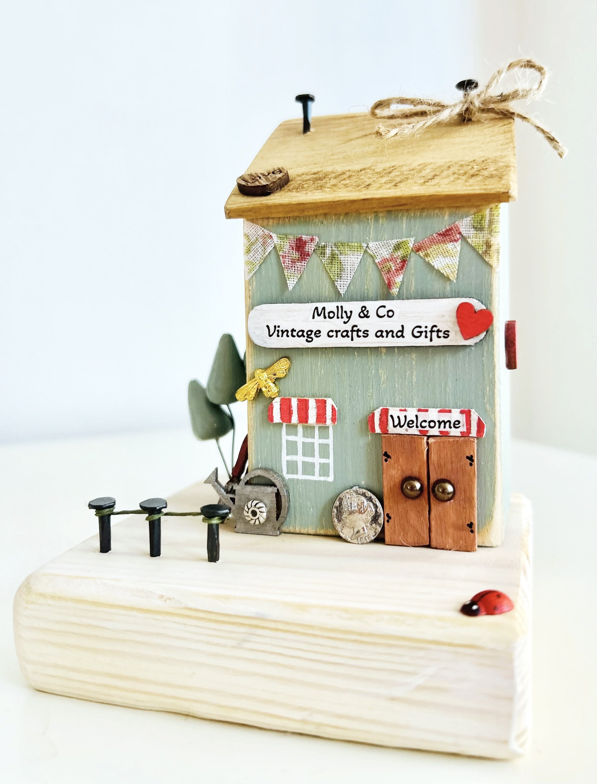 Bespoke - House/Shop