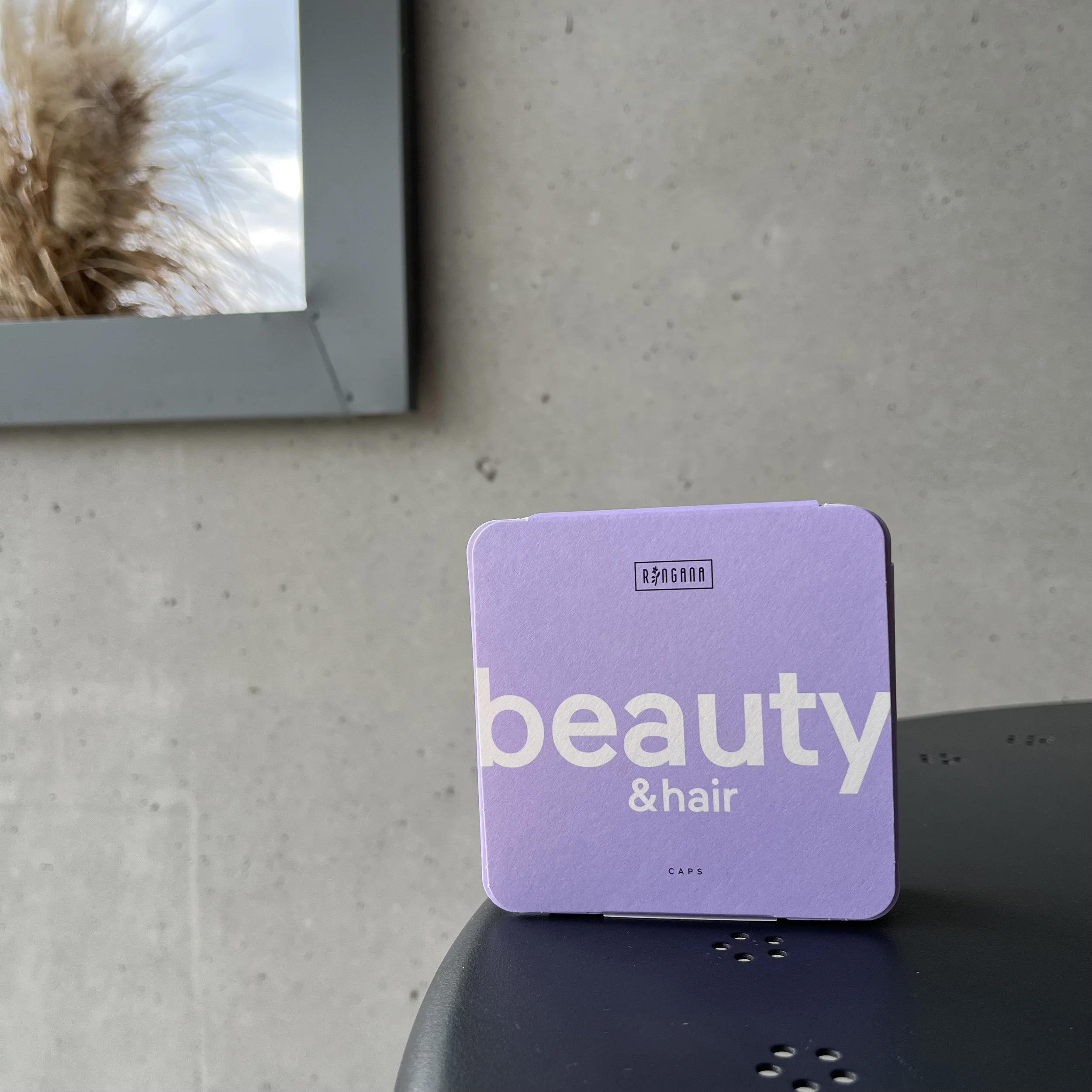 CAPS beauty & hair