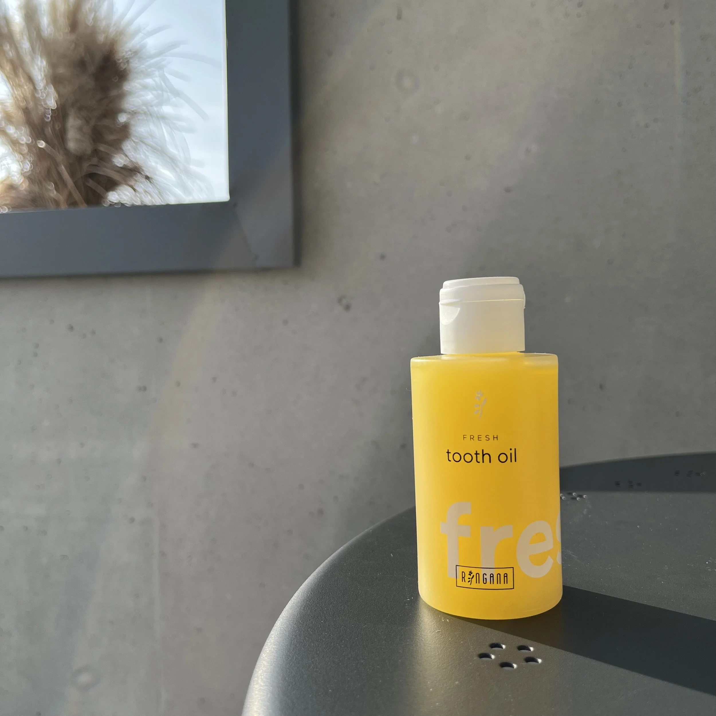 FRESH tooth oil