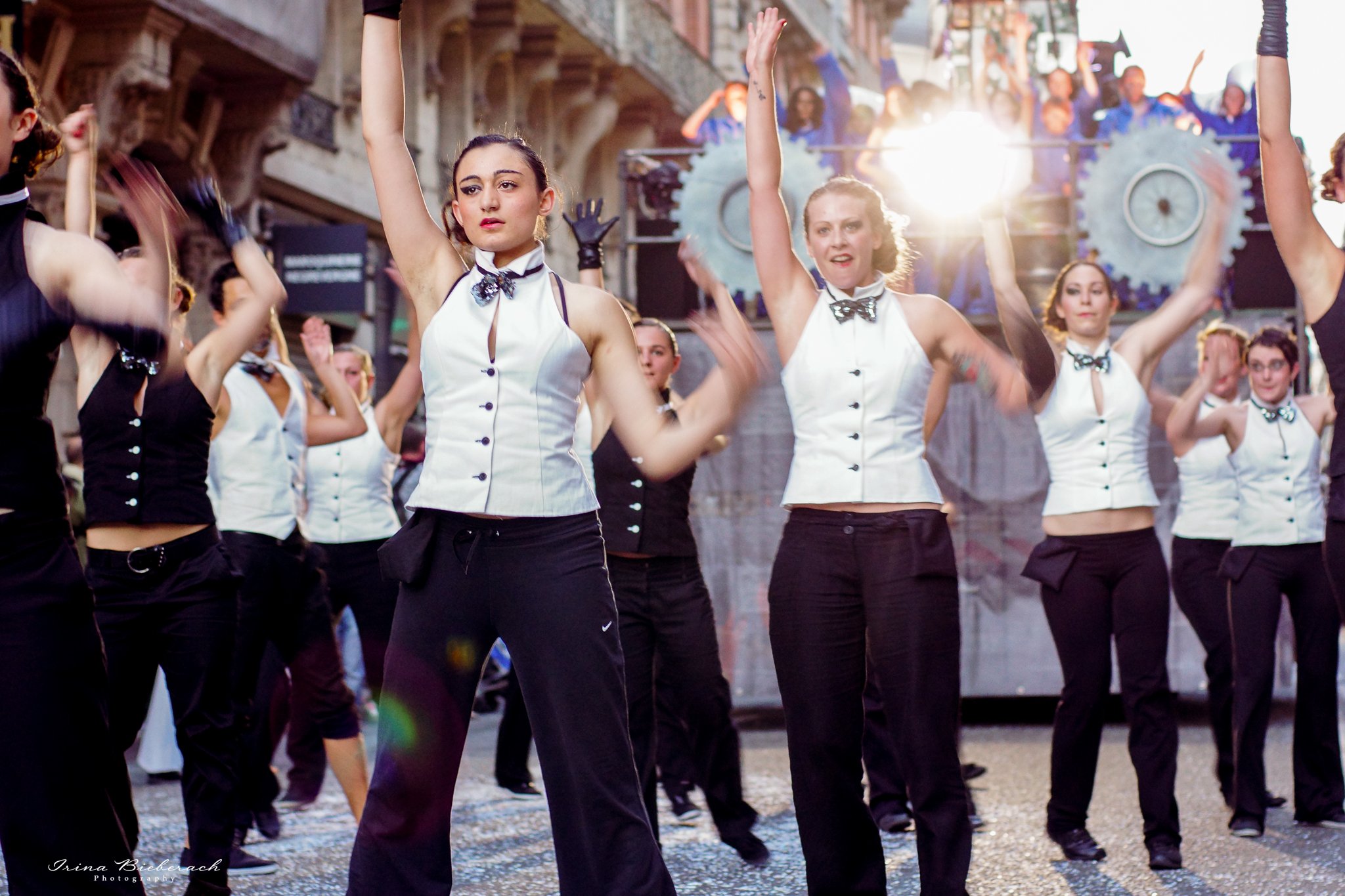 performance danse rue grande avenue public