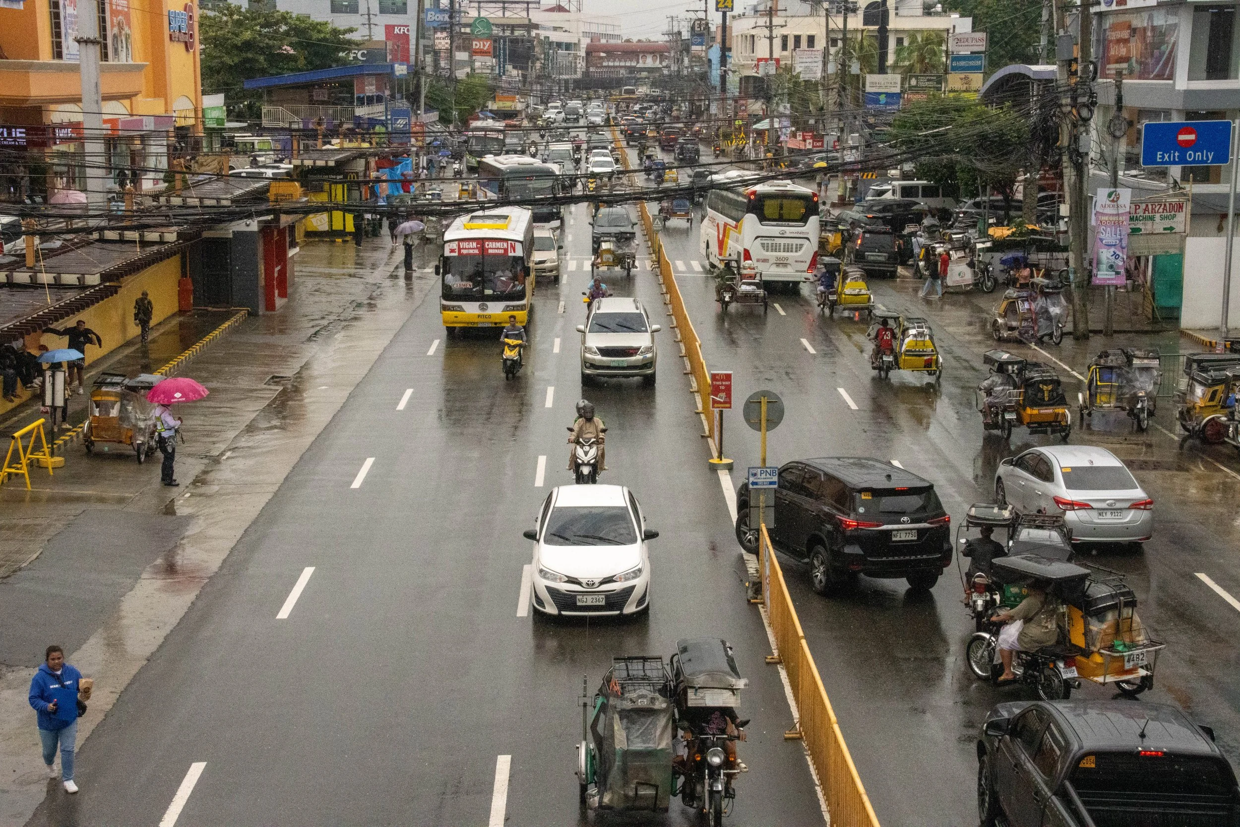 Main Street Urdaneta 