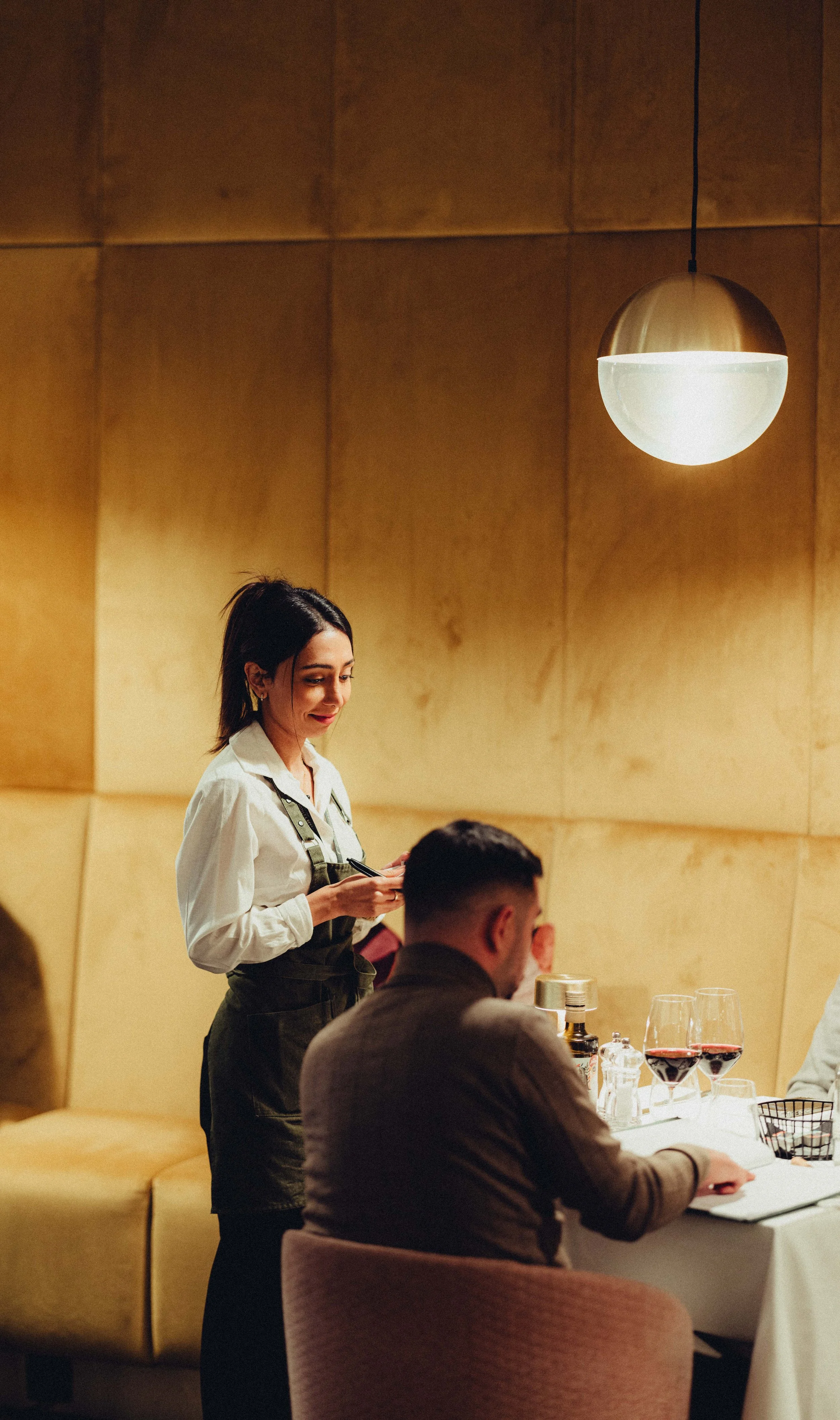 Hotel gent restaurant service