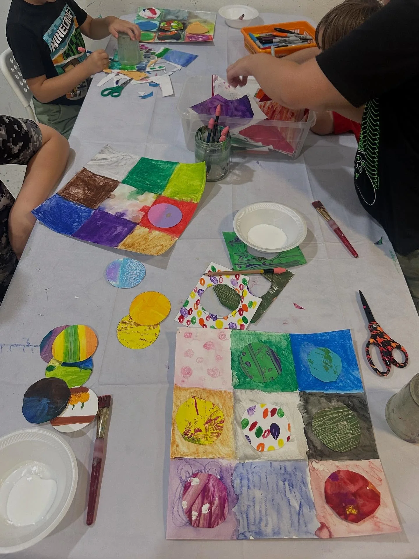 What&rsquo;s keeping me inspired this week in the midst of heavy times - 
🫶 my talented art students 
🫶 some great art books
🫶 sunrises 
🫶 praying for my kids 
🫶 reading Theo of Golden 
🫶 laughing at our pups 
Inspired: (adj) &ldquo;feeling mot