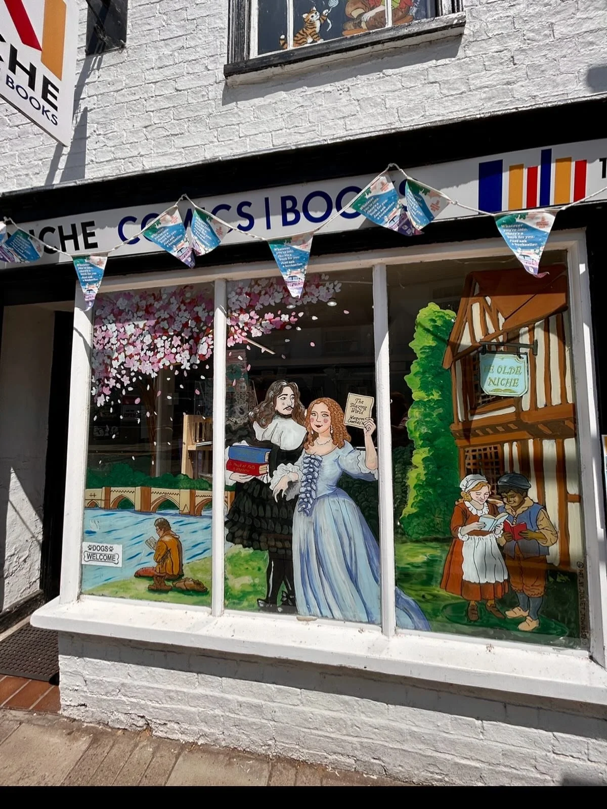 My favourite local indie bookshop @nichecomicsbookshop today 😍 To celebrate the paperback publication of The Sea Child in the UK tomorrow my husband and I had a lovely long lunch at one of our favourite restaurants. After that we stopped by our loca