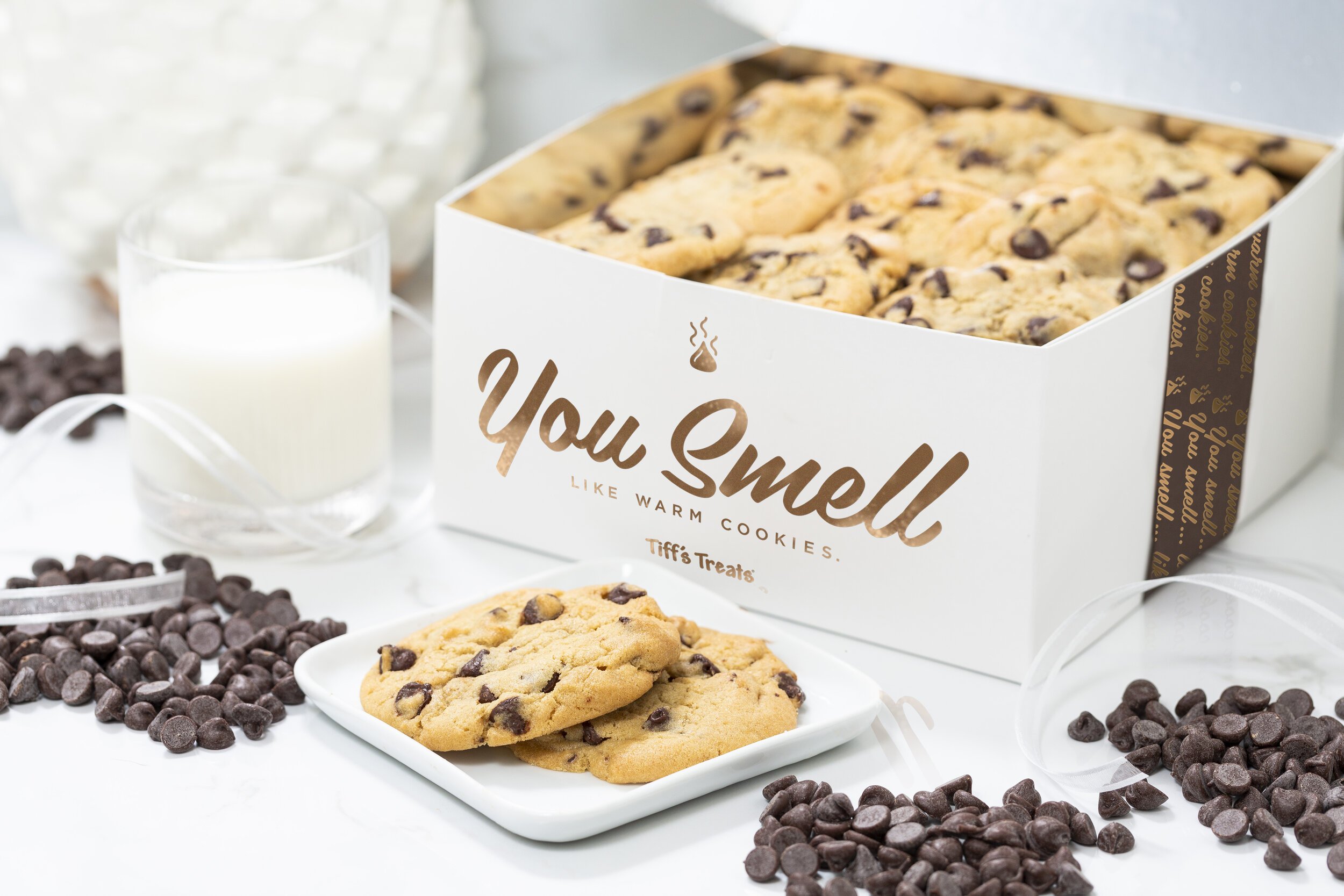 You+Smell+-+2+Dozen+Box-with+milk+and+cookies.jpg