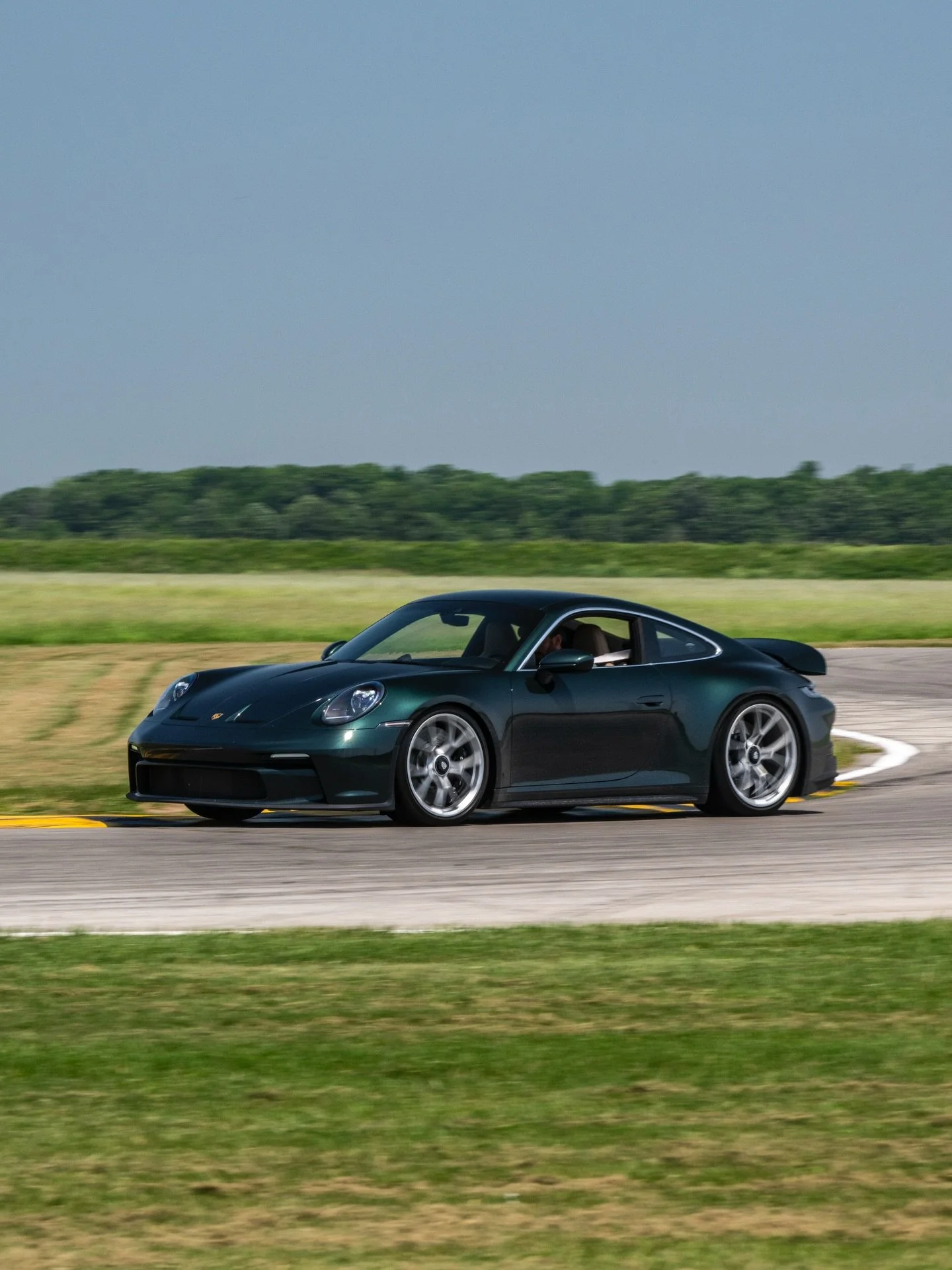 40,000km driven and $85,000 raised for @starlightcanada in 2025 behind the wheel of my Pesto GT3! This car has been such a blessing, I truly love it just as much as the day I picked it up and still can&rsquo;t believe it&rsquo;s mine. I can&rsquo;t w